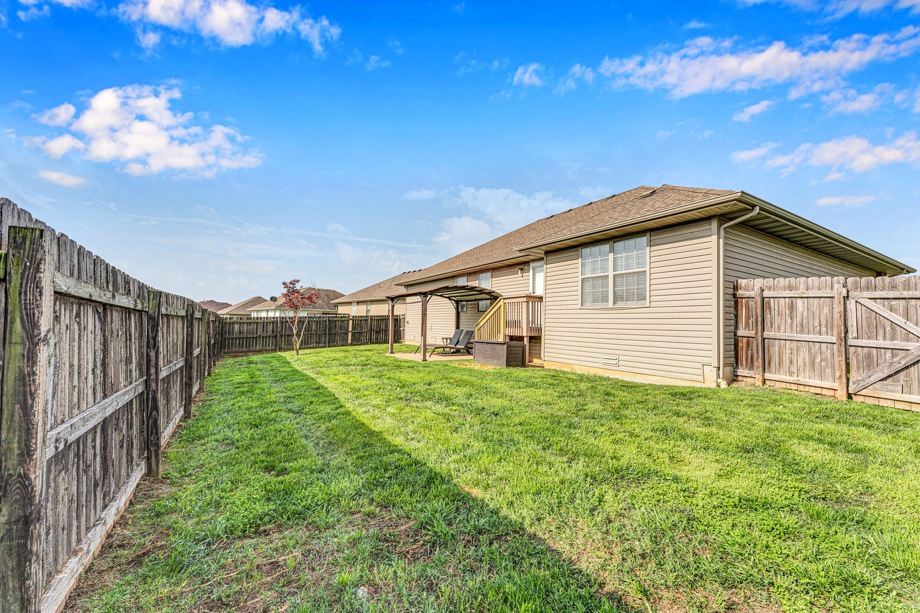 Photo 26 - Residential for sale – 1054 S Tanner Drive  Springfield, MO