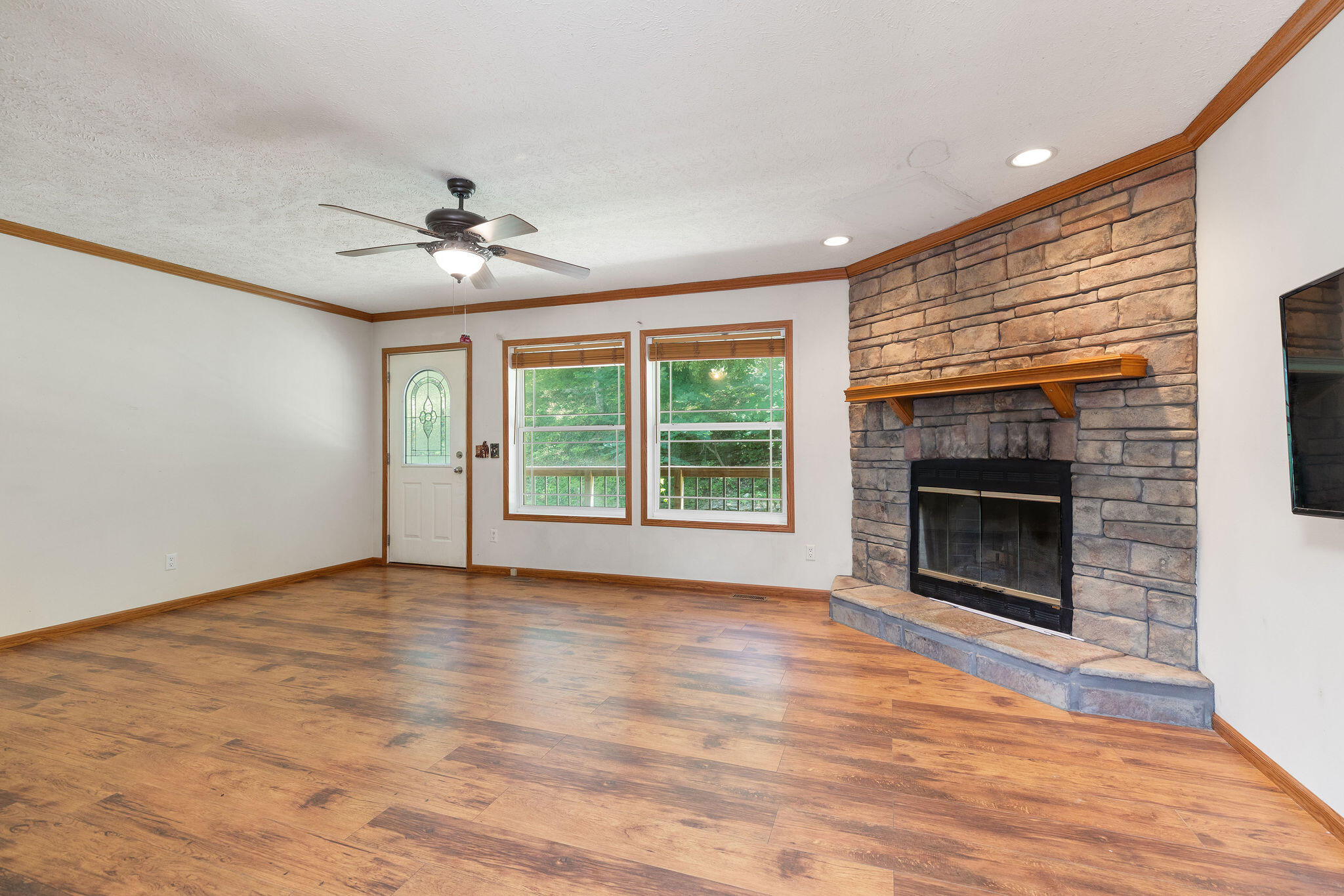 Photo 4 - Residential for sale – 4000  Victor Church Road  Branson, MO