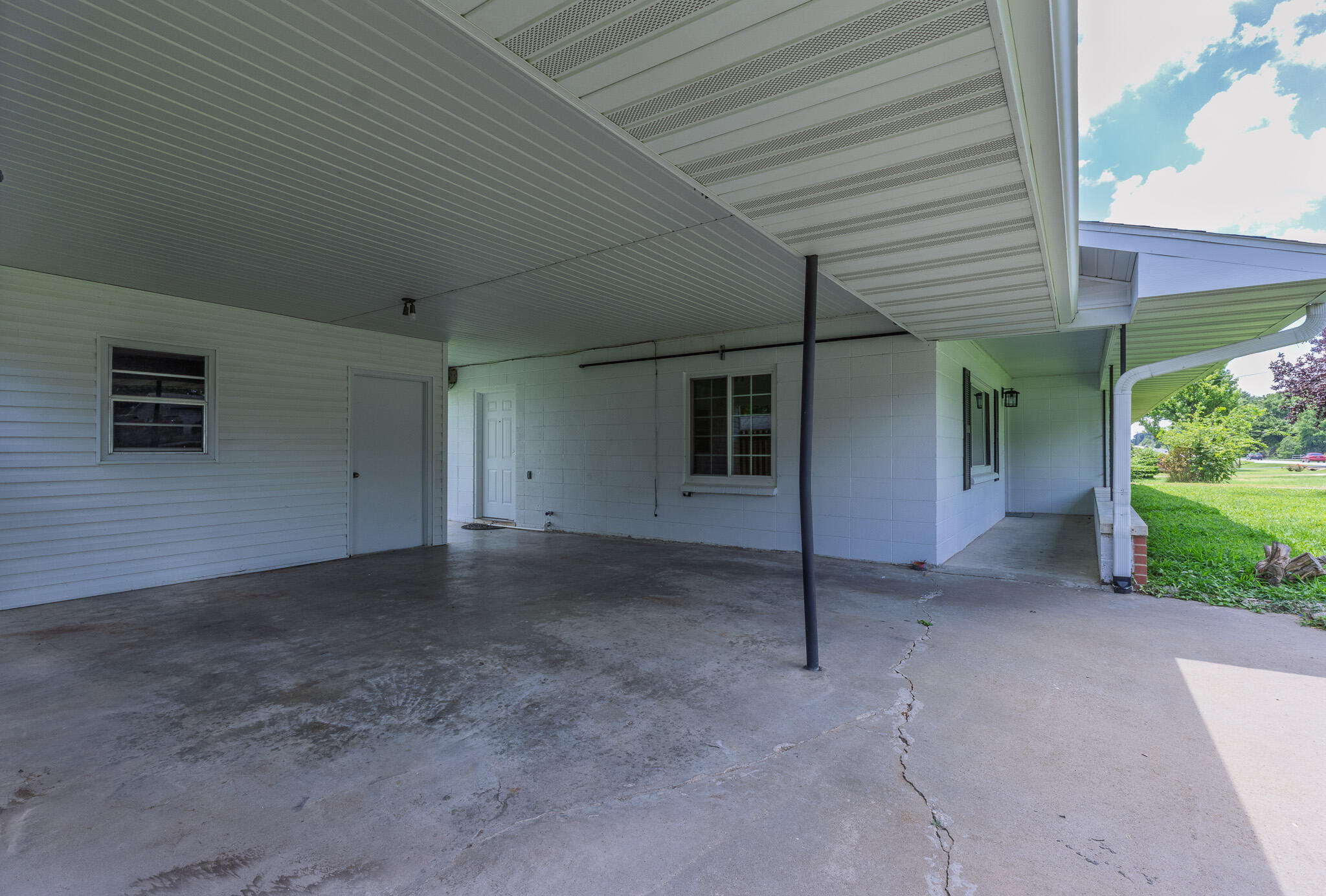 Photo 3 - Residential Income for sale – 3274 N State Highway Ab   Springfield, MO