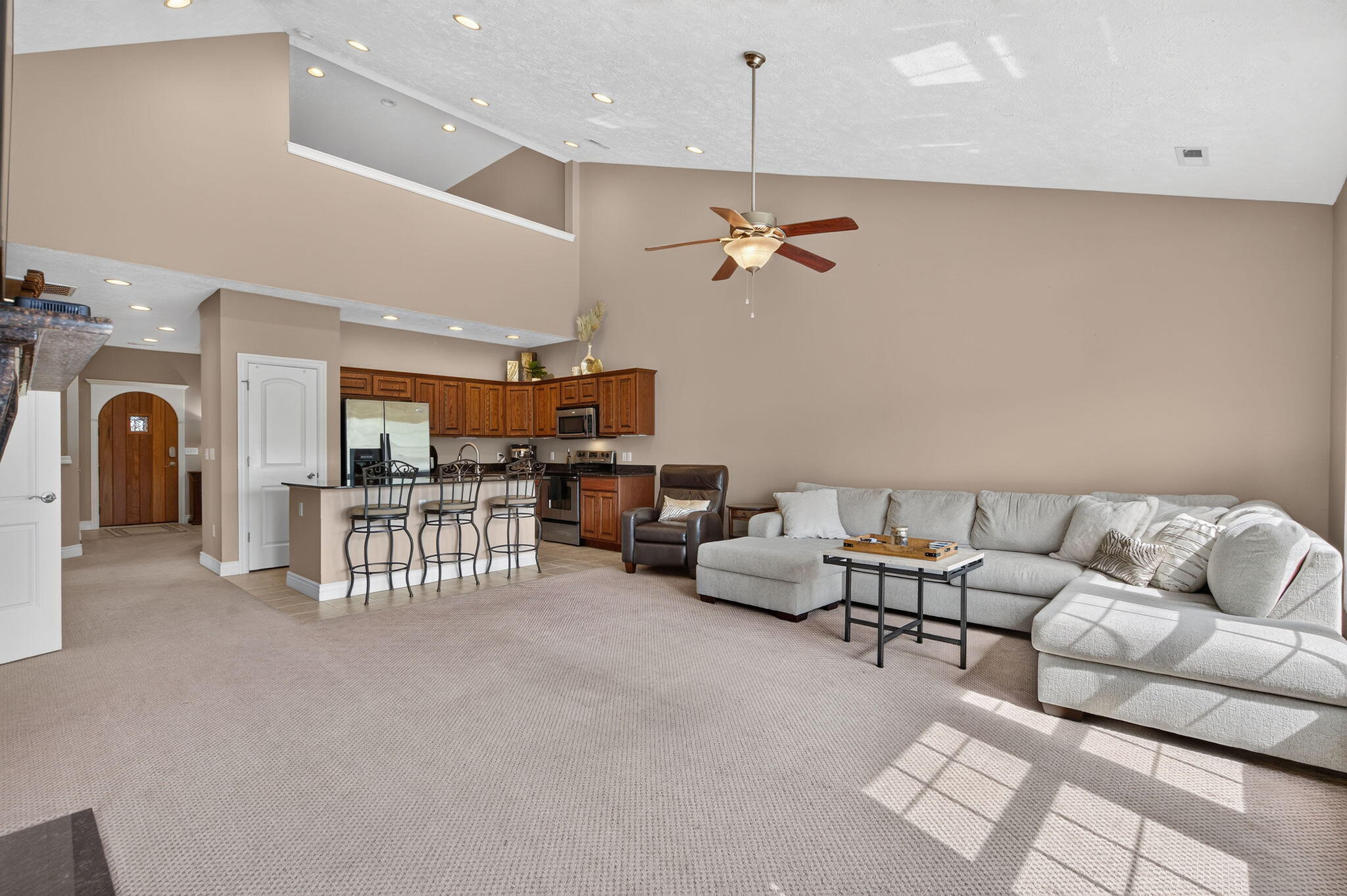 Photo 5 - Residential for sale – 110 N Tuscany Drive  Hollister, MO