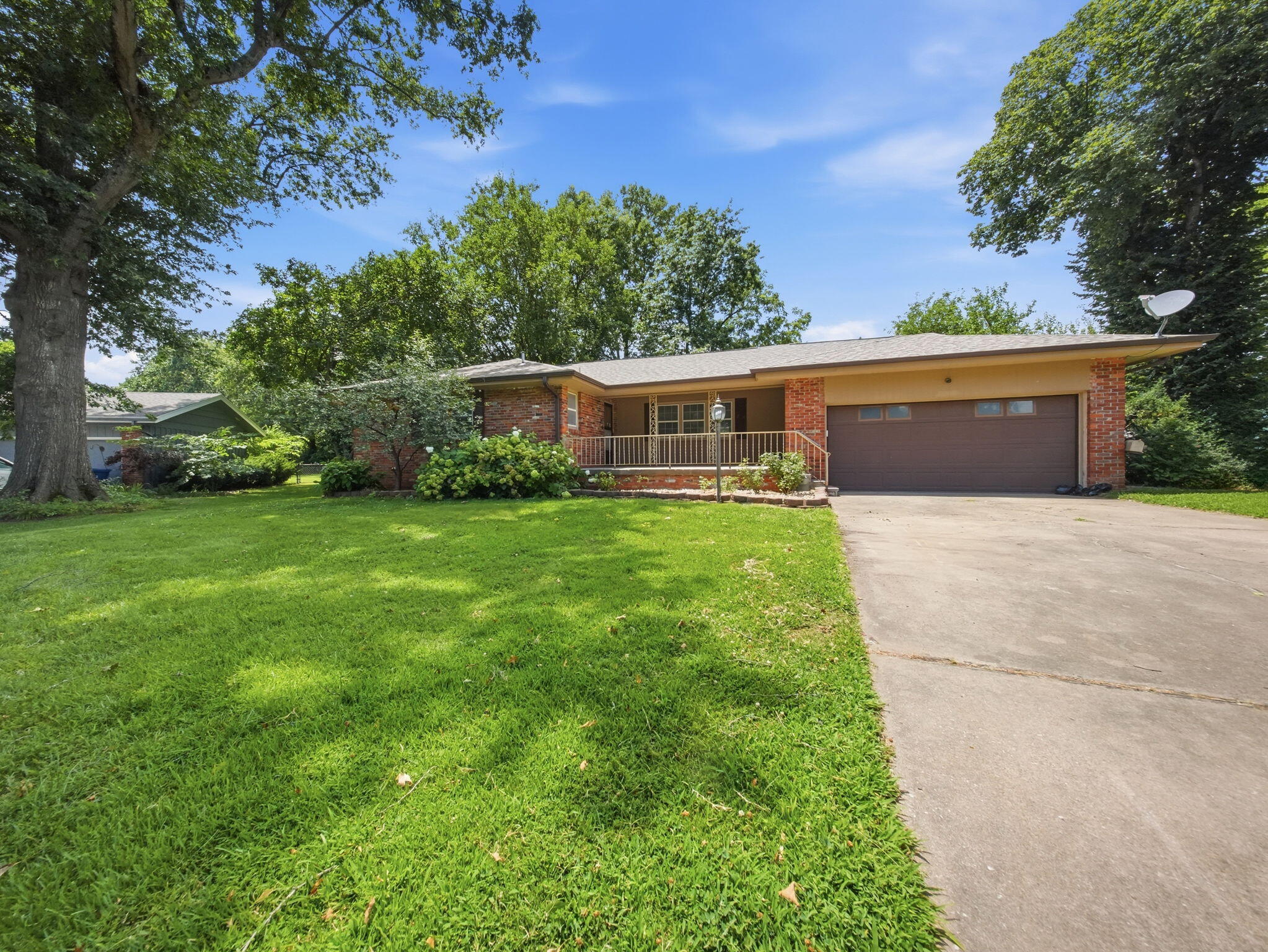 Photo 5 - Residential for sale – 2411 S Mayfair Avenue  Springfield, MO