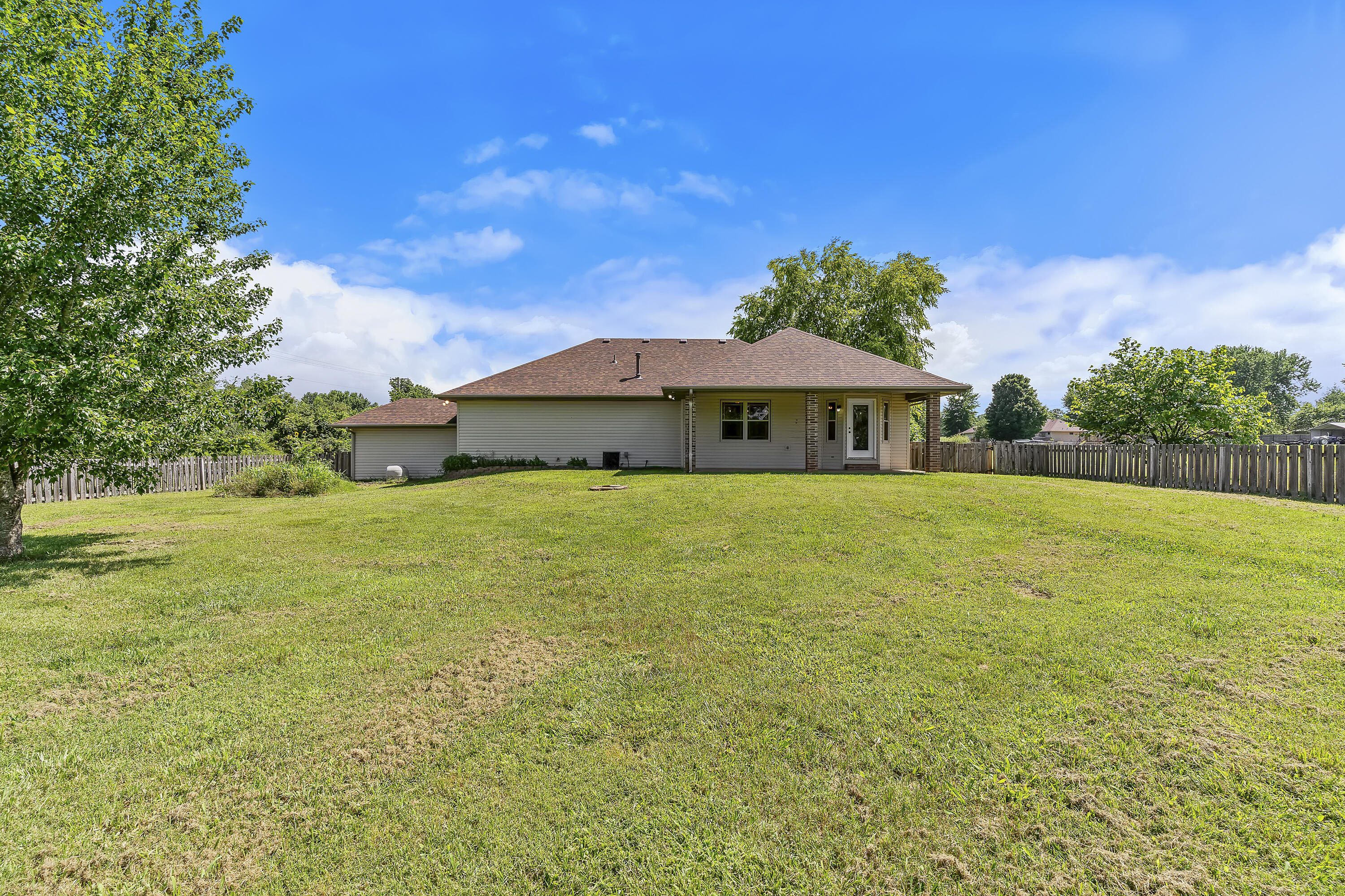 Photo 51 - Residential for sale – 7103 W Farm Road 94   Springfield, MO