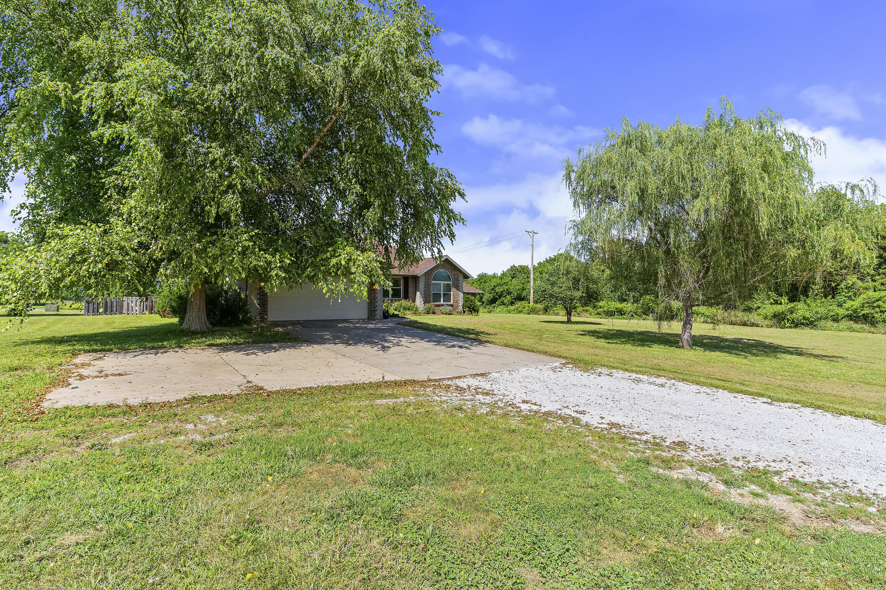 Photo 6 - Residential for sale – 7103 W Farm Road 94   Springfield, MO