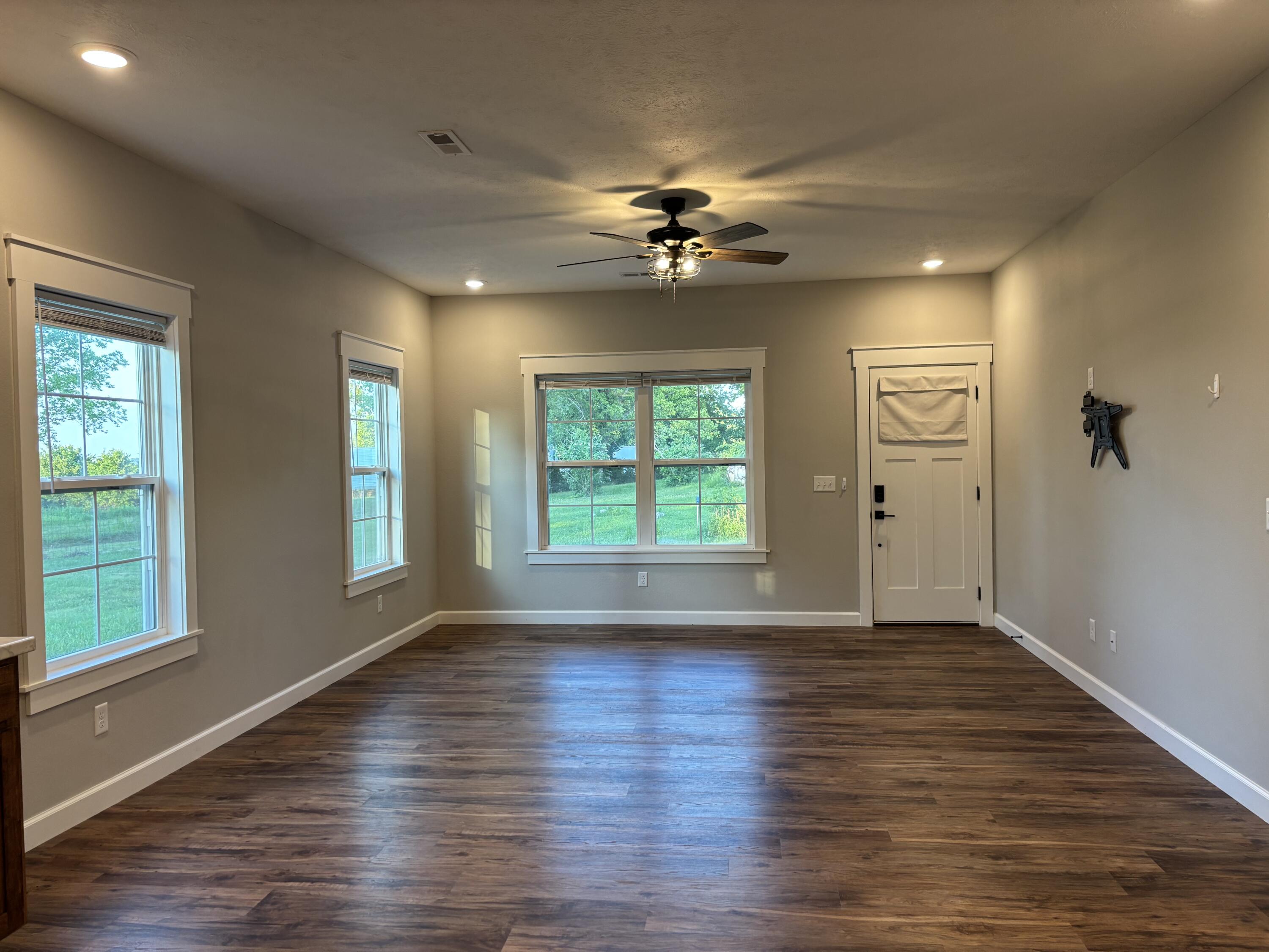 Photo 3 - Residential for sale – 1365 N Coyote Lane  Morrisville, MO