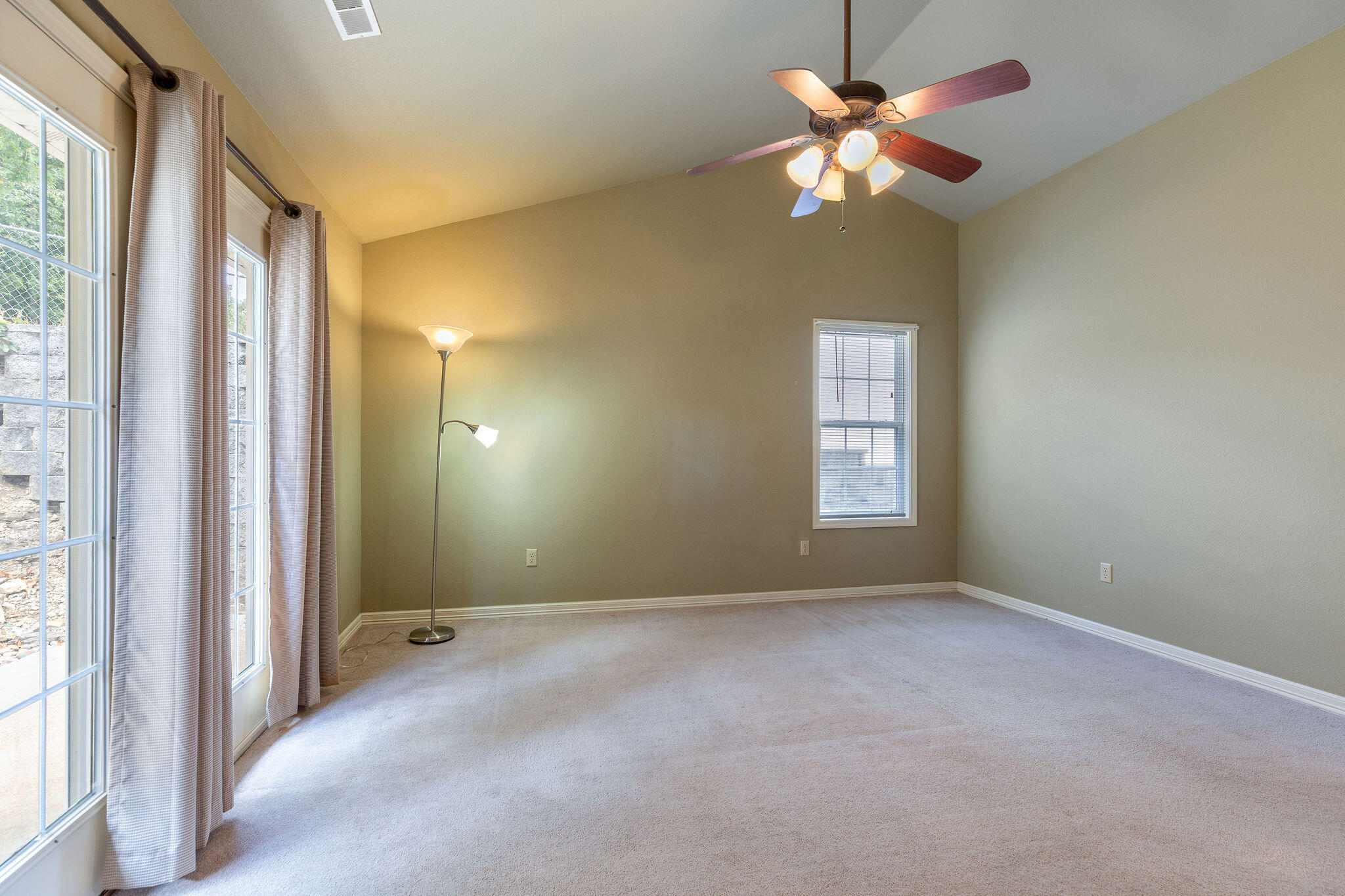 Photo 10 - Residential for sale – 435  Eagle Drive  Forsyth, MO