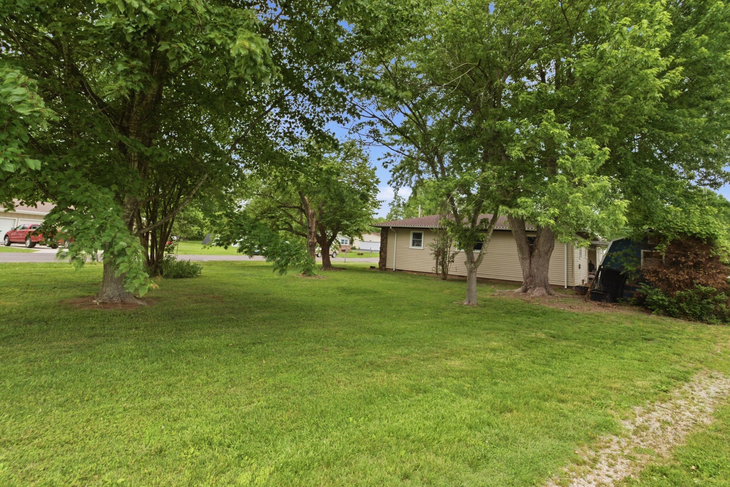 Photo 5 - Residential for sale – 708  Carlton Street  Mountain Grove, MO