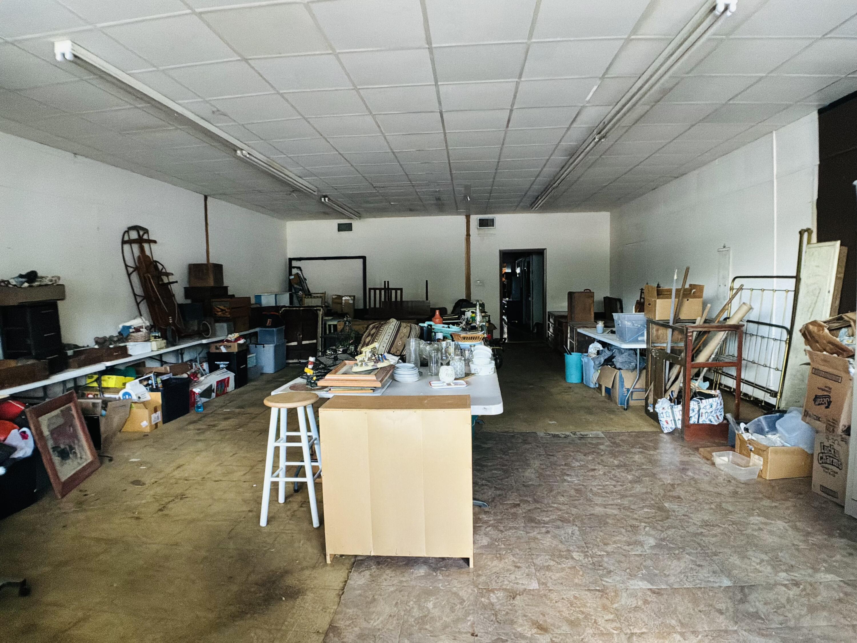 Photo 6 - Commercial Sale for sale – 1912 E Meadowmere Street  Springfield, MO