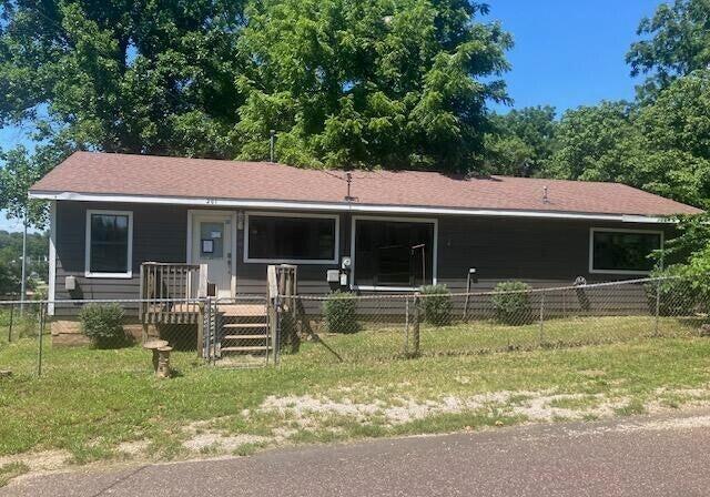 Residential for sale – 201 N Elm Street  Monett, MO