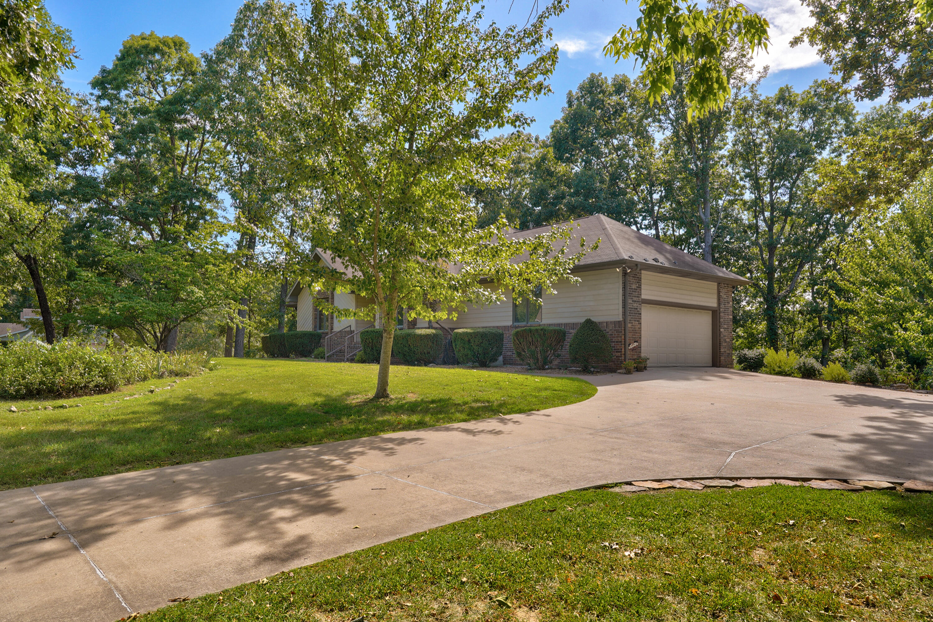 Photo 4 - Residential for sale – 995 S Stanford Drive  Rogersville, MO