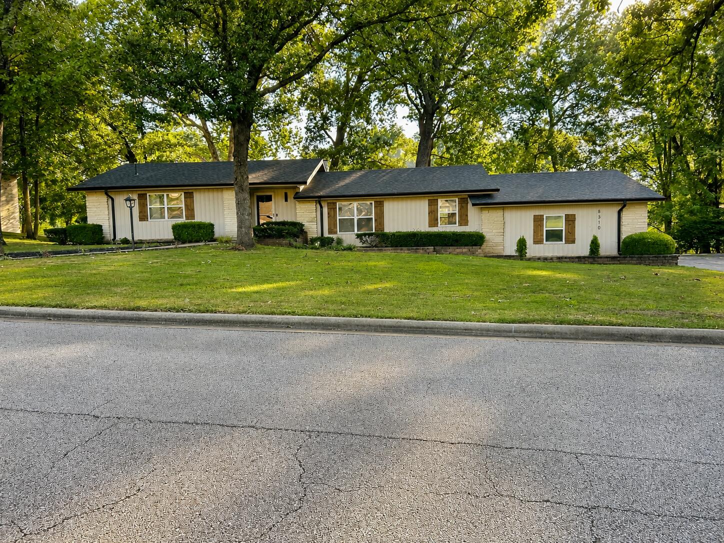 Photo 21 - Residential for sale – 8310  Interlochen Drive  Nixa, MO