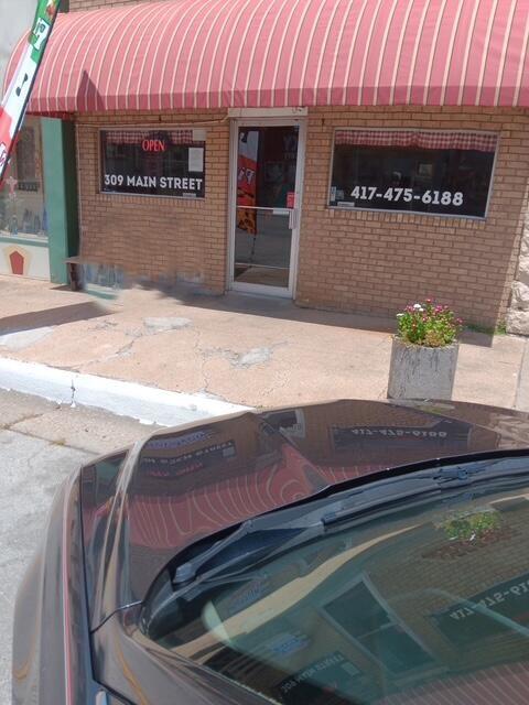 Commercial Sale for sale – 309  Main Street  Noel, MO