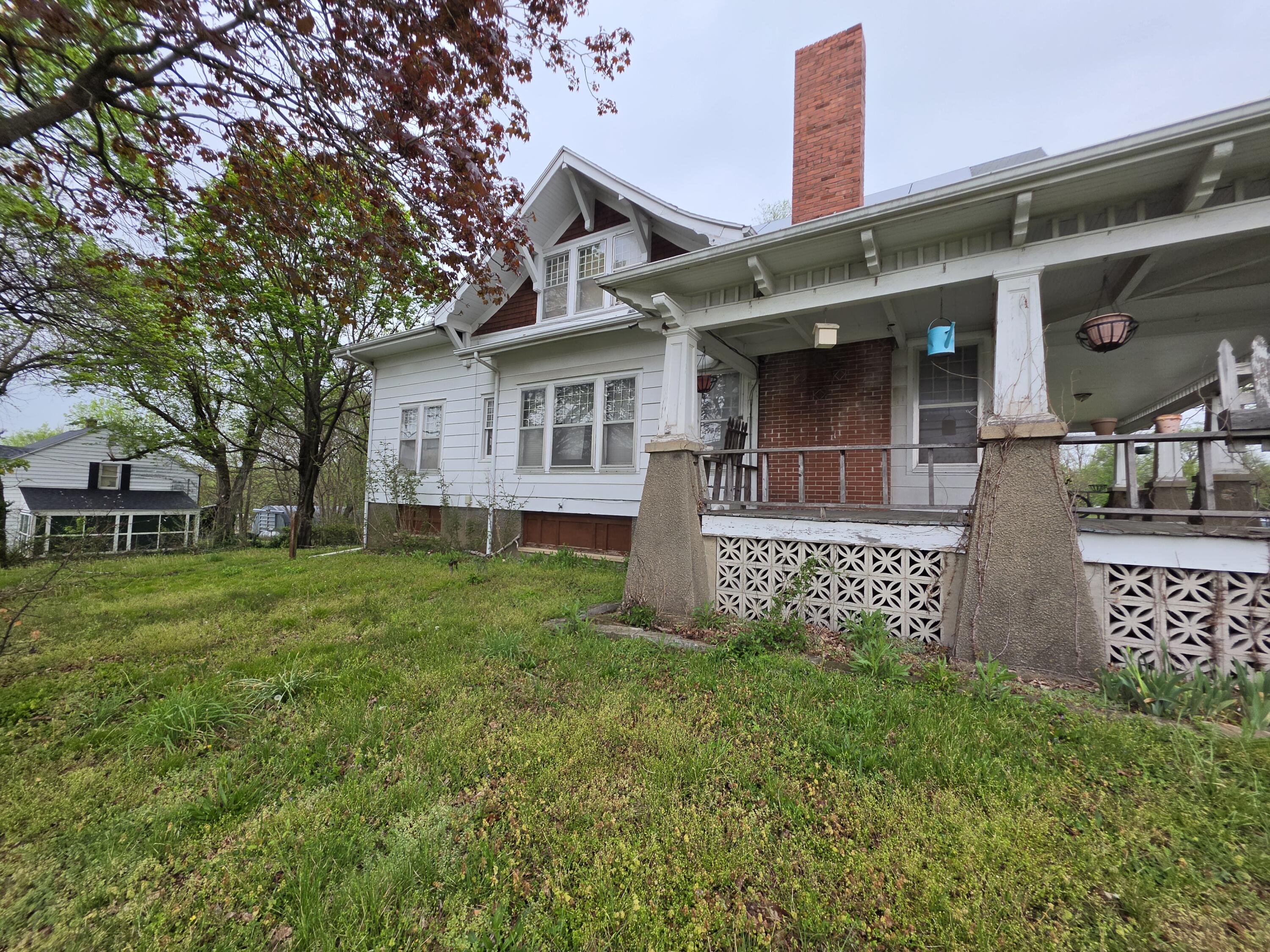 Photo 12 - Residential for sale – 115 N Locust Street  Buffalo, MO