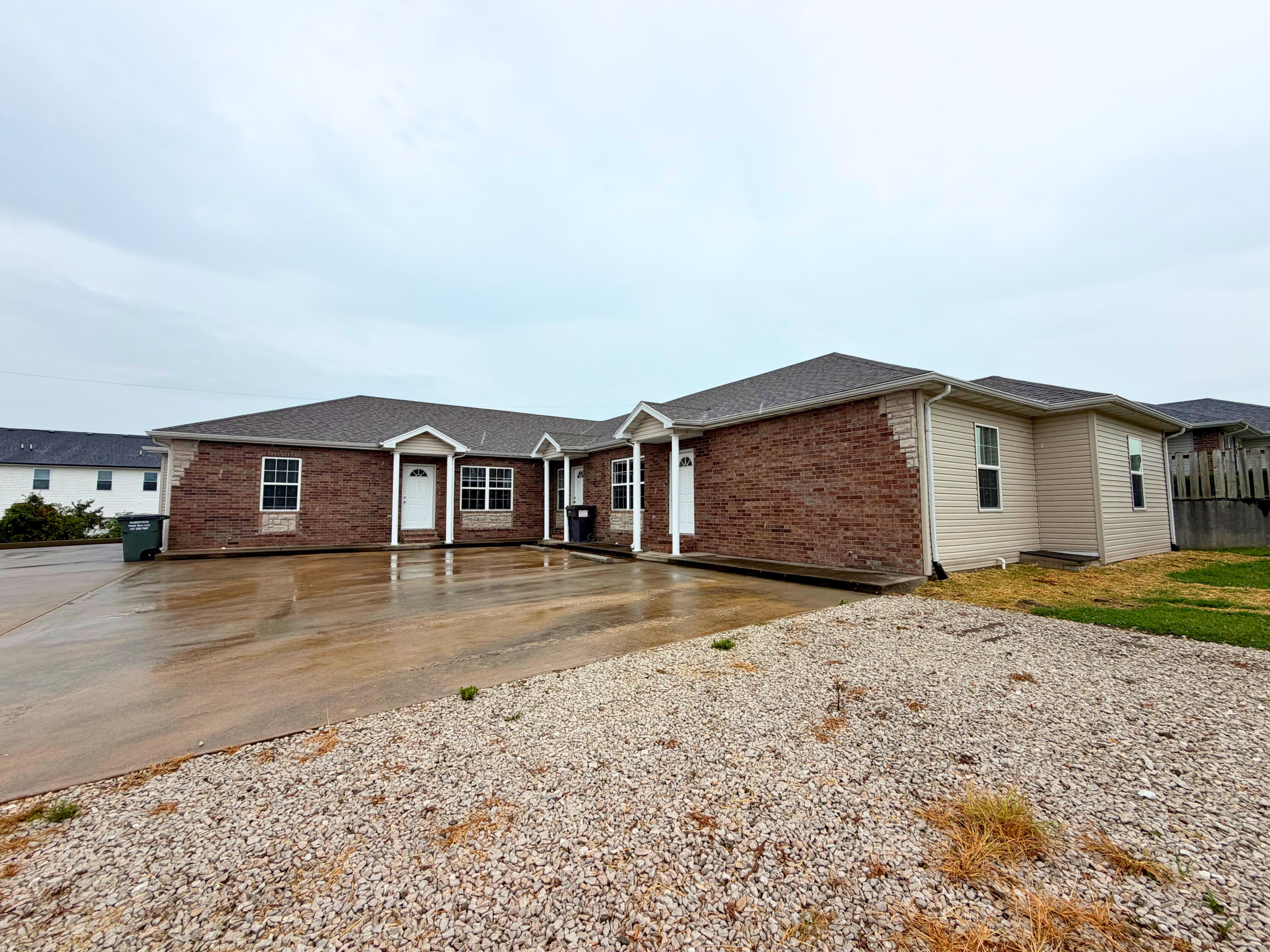 Photo 2 - Residential Income for sale – 1860-70-80 S Pike Avenue  Bolivar, MO