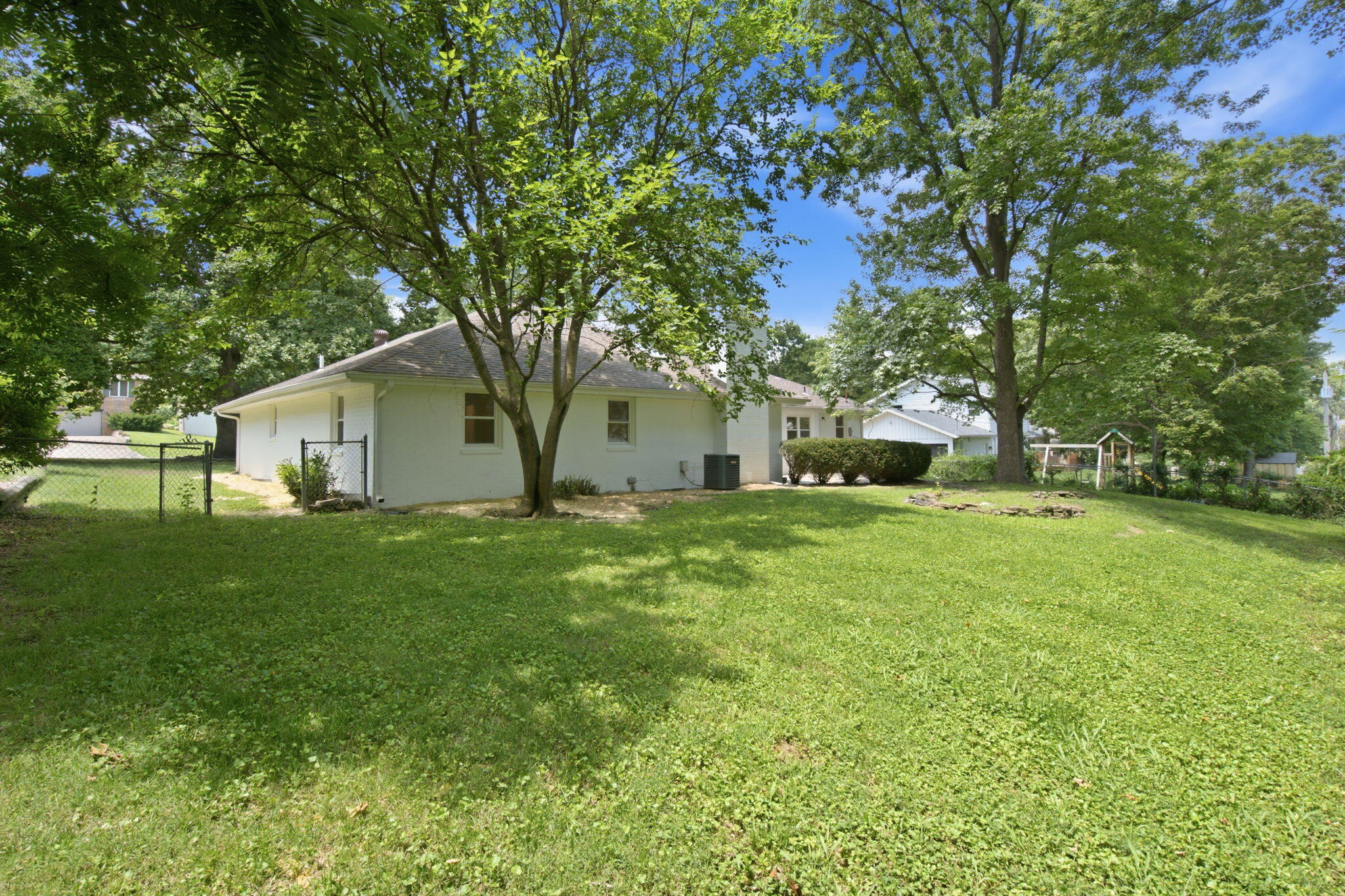 Photo 34 - Residential for sale – 1524 S Charing Avenue  Springfield, MO