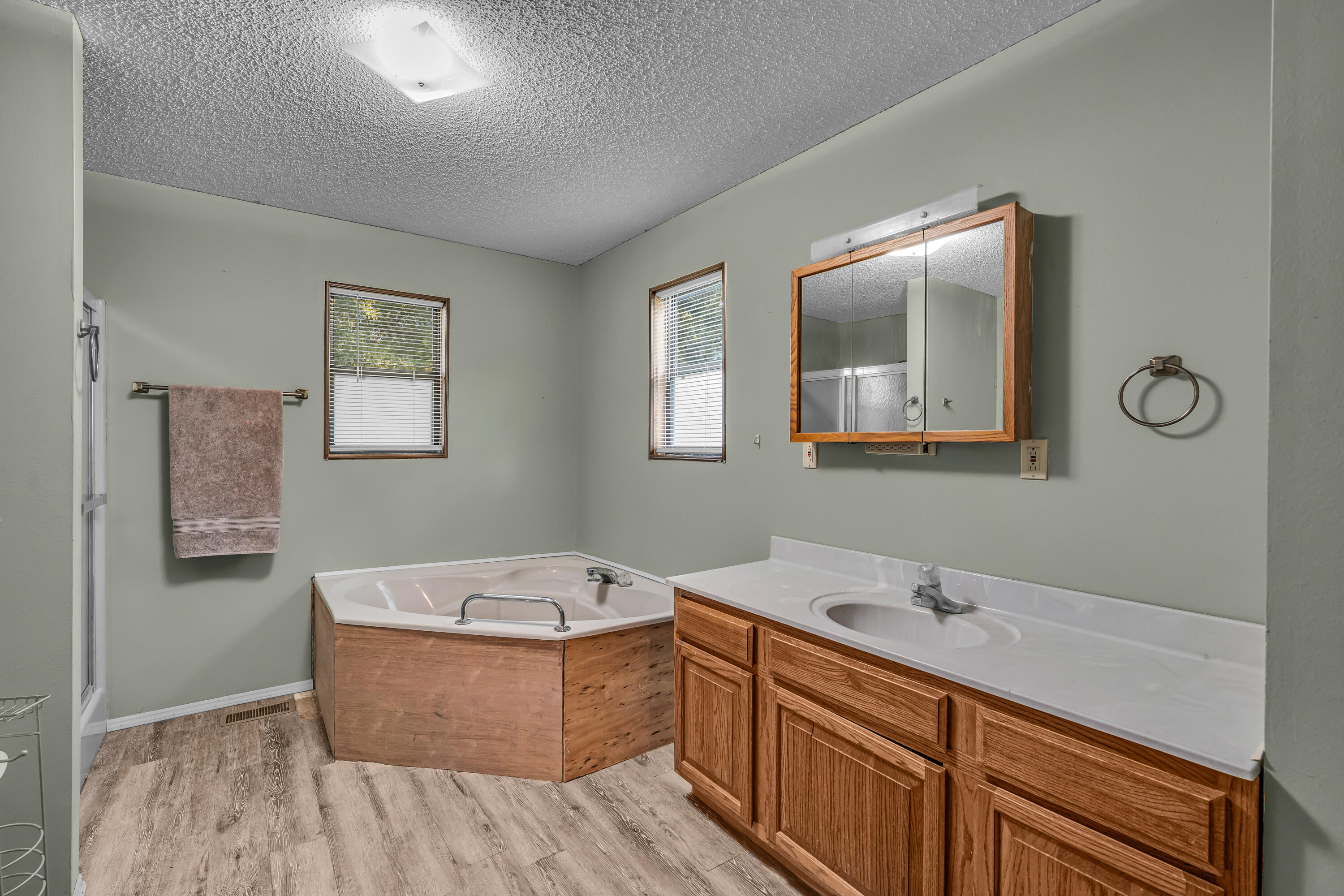 Photo 26 - Residential for sale – 17883  County Road 522   Gainesville, MO