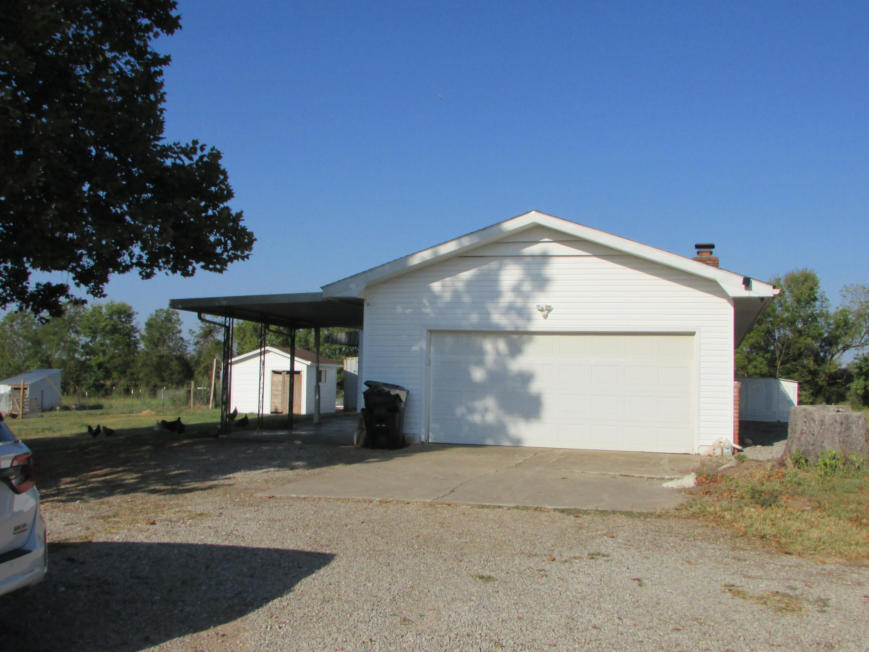 Photo 5 - Residential for sale – 3250 E Hines Street  Republic, MO
