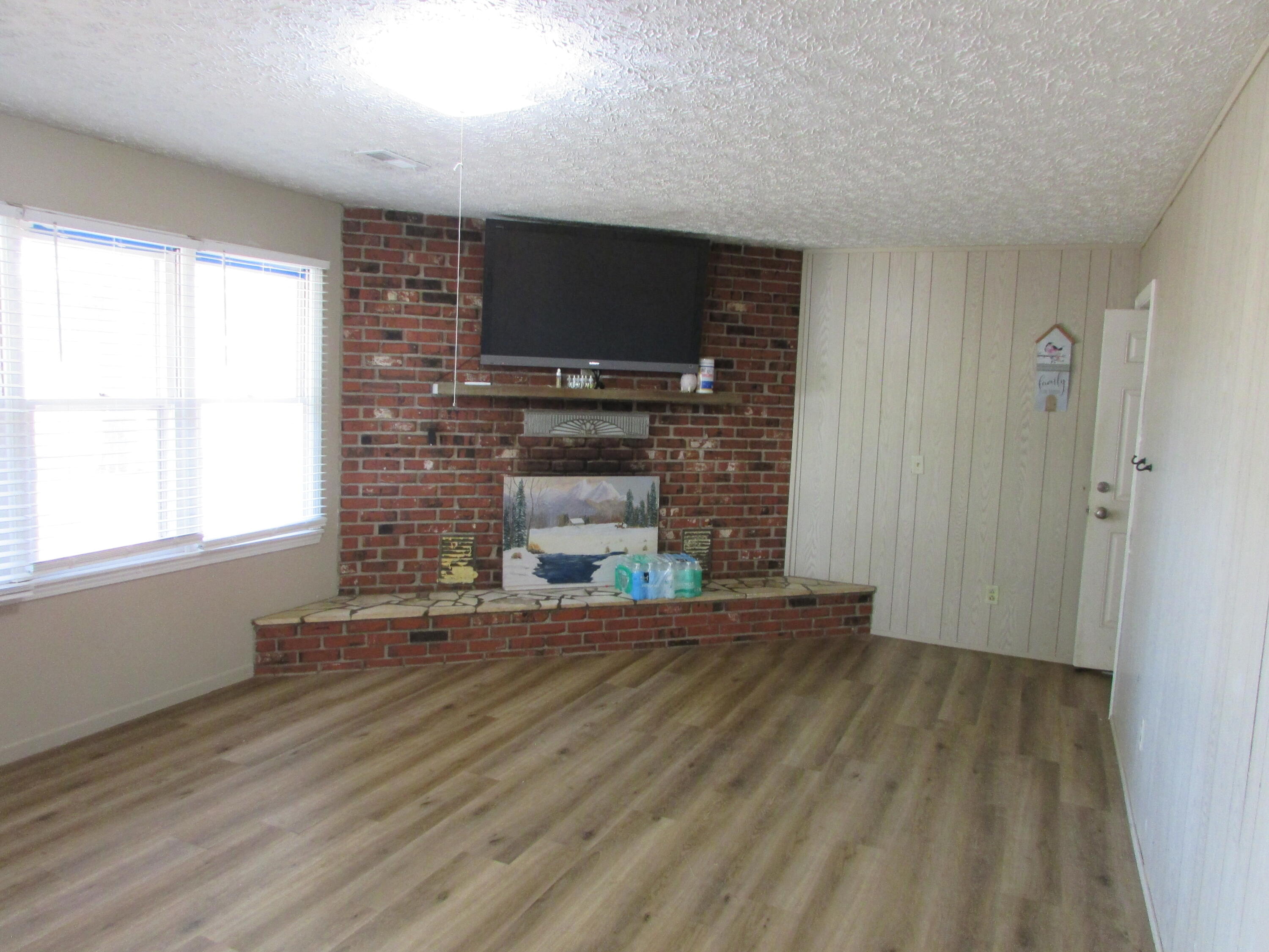 Photo 13 - Residential for sale – 3250 E Hines Street  Republic, MO