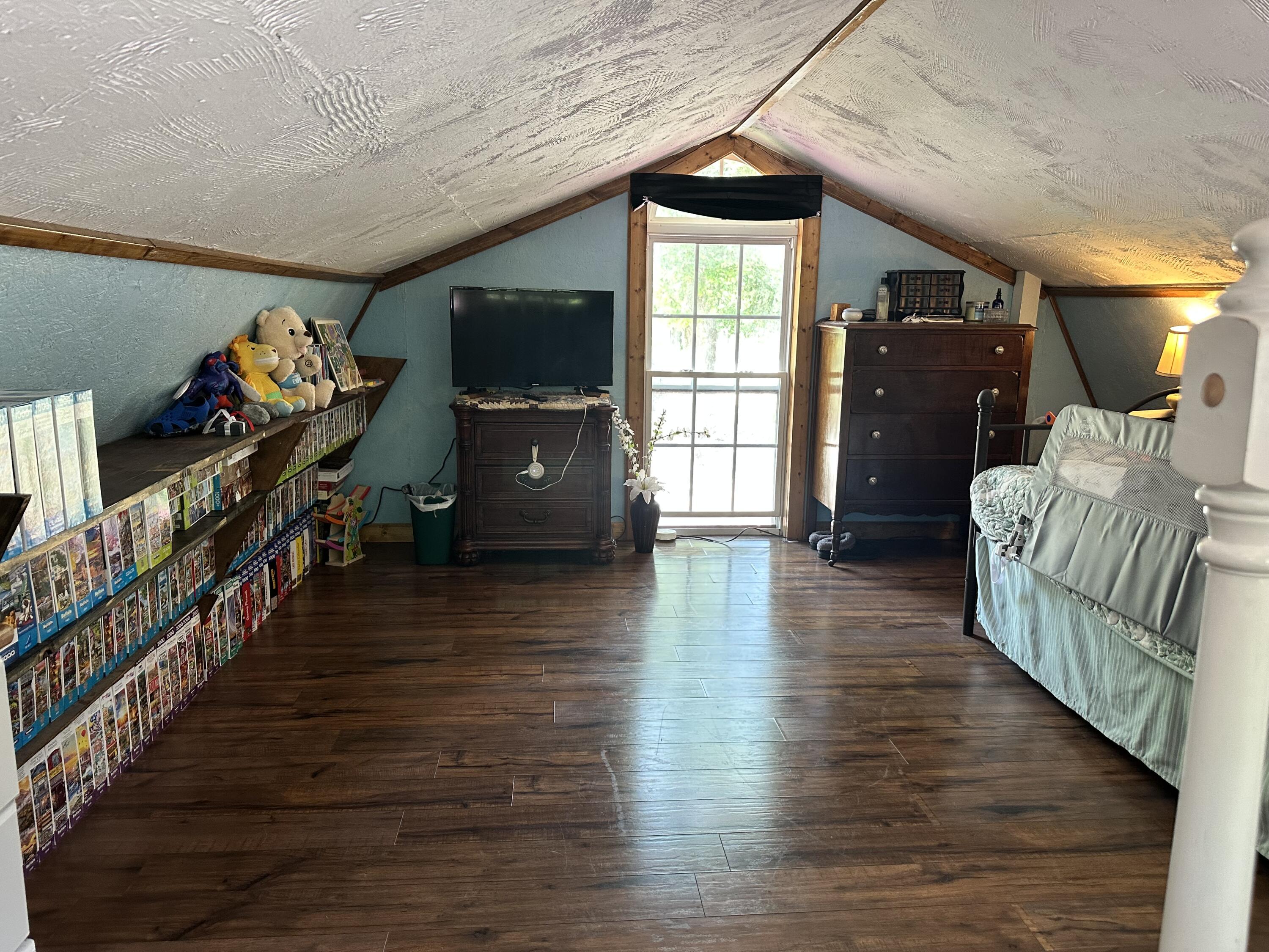 Photo 9 - Residential for sale – 22814  State Highway J   Pittsburg, MO