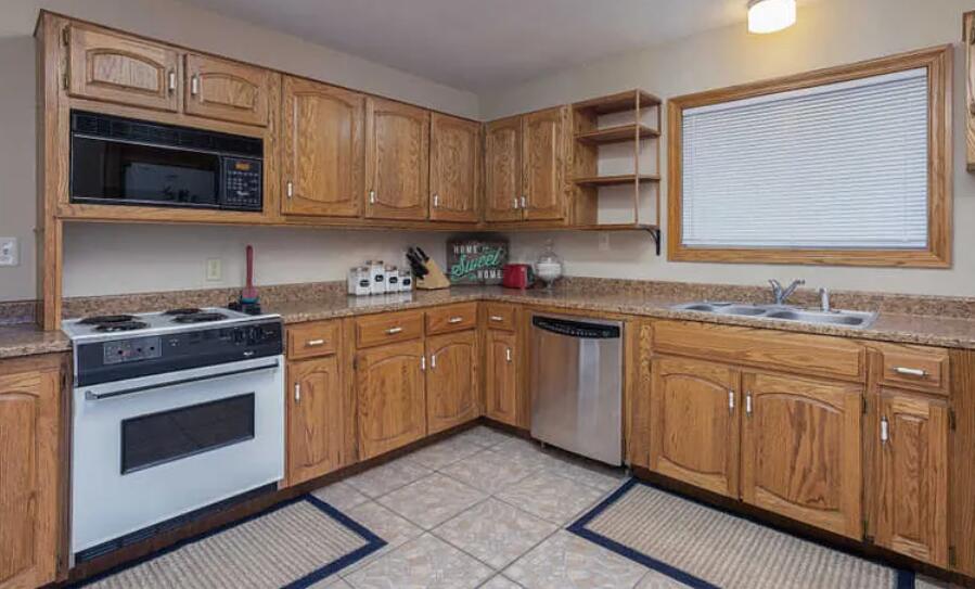 Photo 3 - Residential for sale – 2008 N Howard Avenue  Springfield, MO