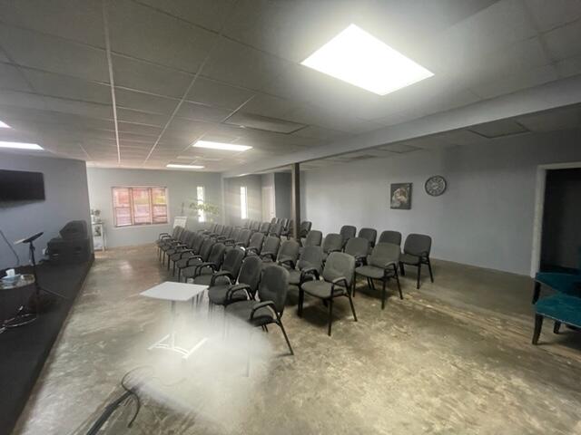 Photo 4 - Commercial Lease for sale – 3113 S Pickwick Place  Springfield, MO