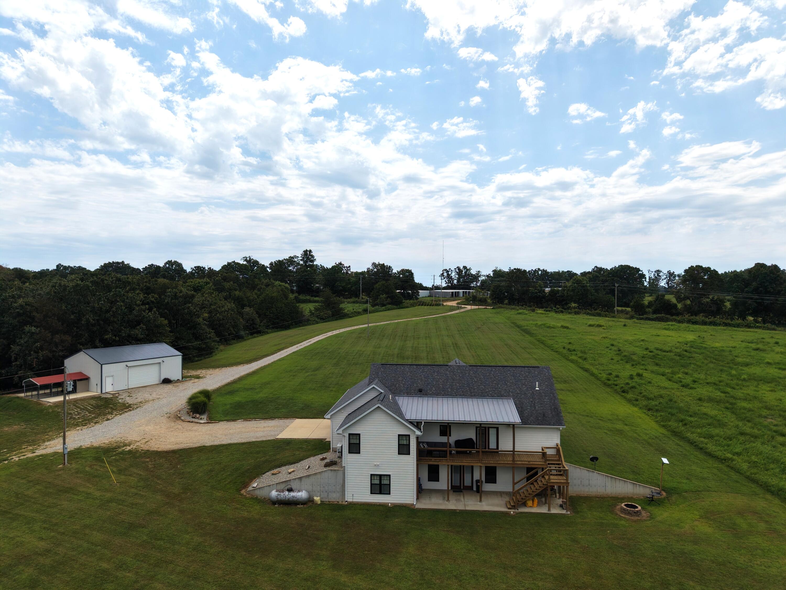 Photo 4 - Farm for sale – 6793  County Road 3400   Mountain View, MO