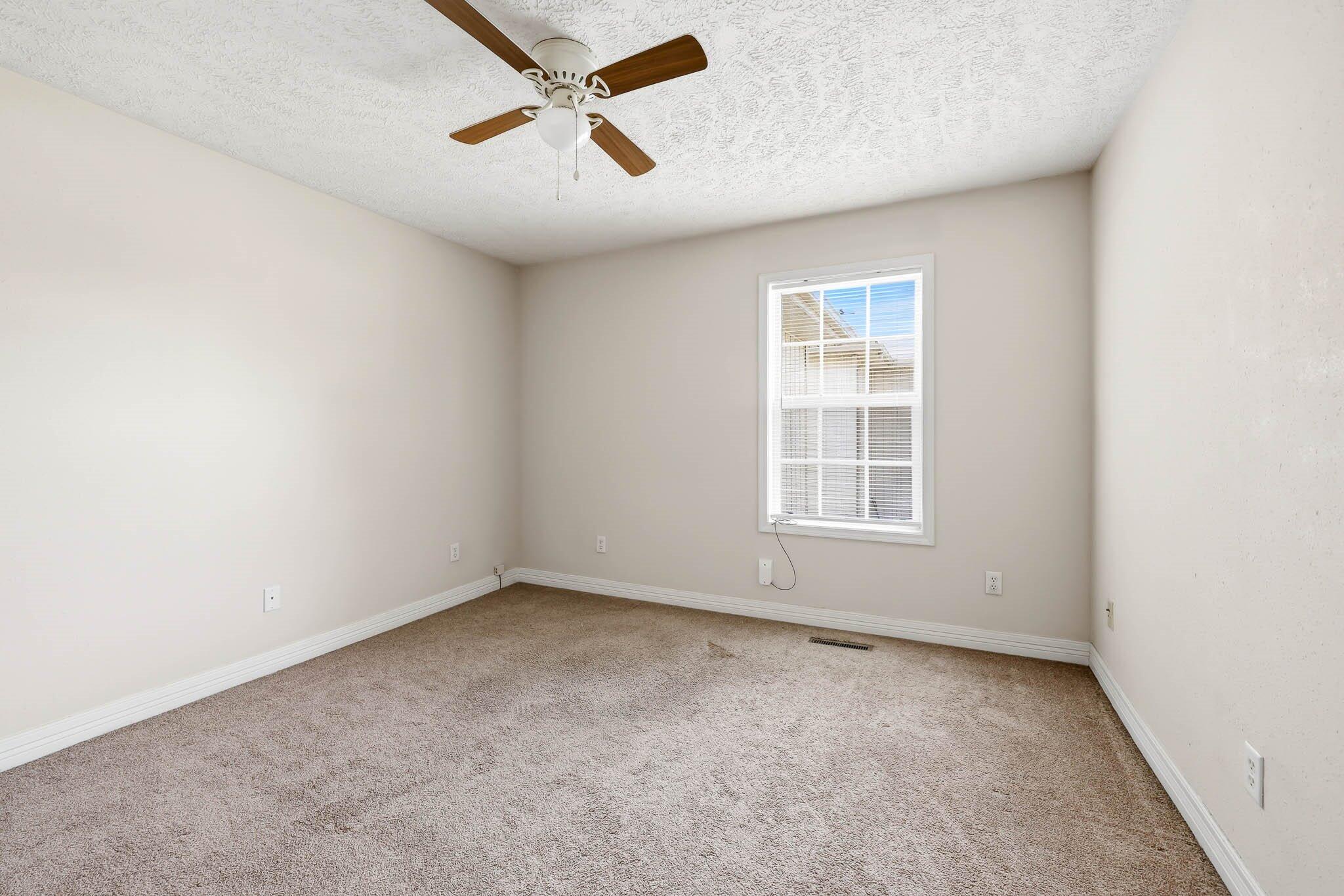 Photo 17 - Residential for sale – 5561 S Pinehurst Avenue  Springfield, MO
