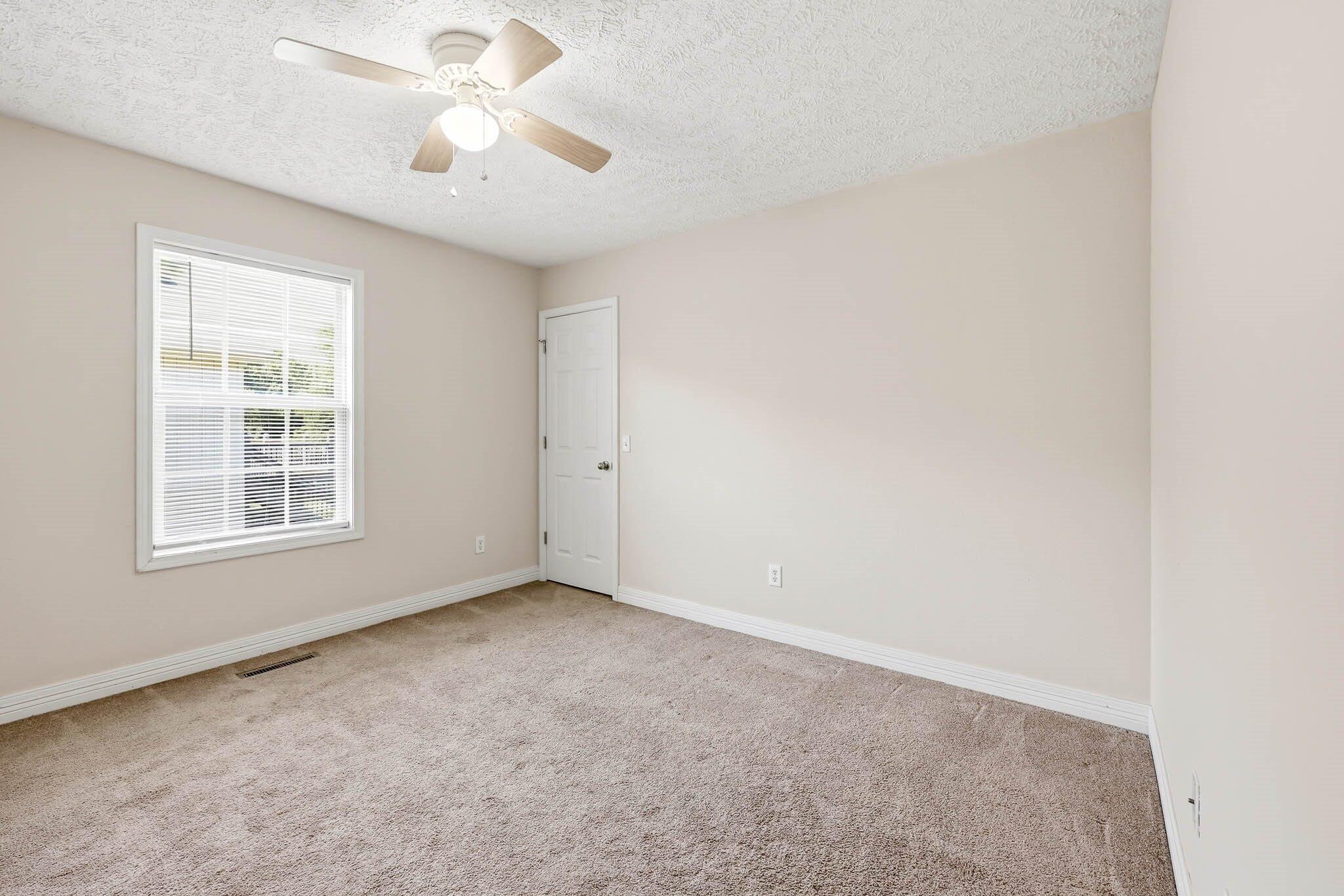 Photo 18 - Residential for sale – 5561 S Pinehurst Avenue  Springfield, MO