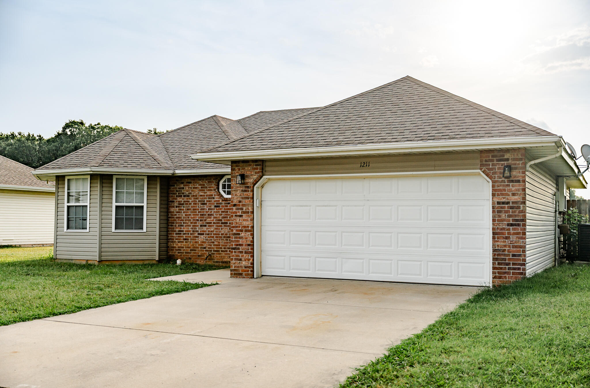Photo 3 - Residential for sale – 1211  Woodland Ridge Drive  Monett, MO