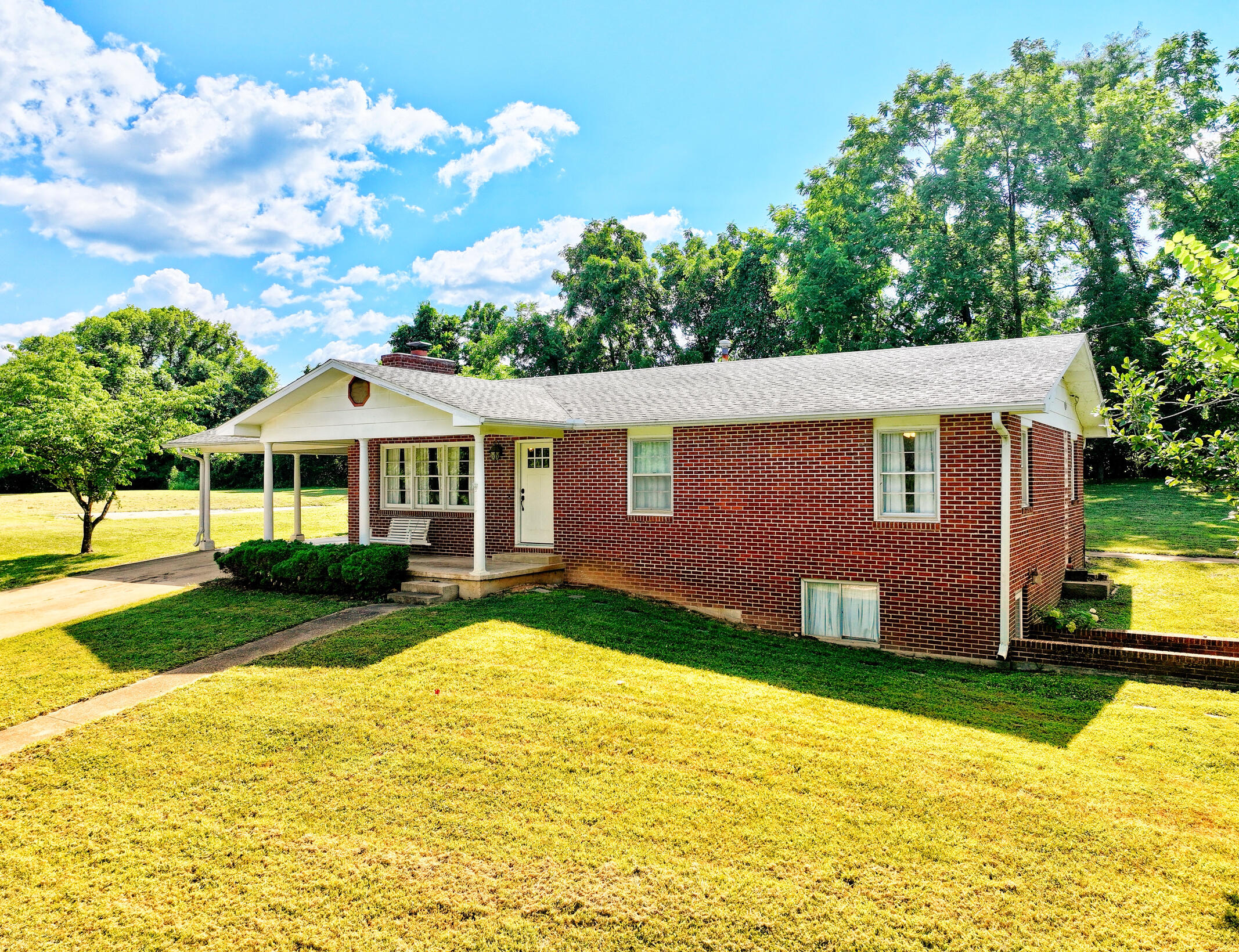 Photo 2 - Residential for sale – 18823  County Road 305a   Eminence, MO