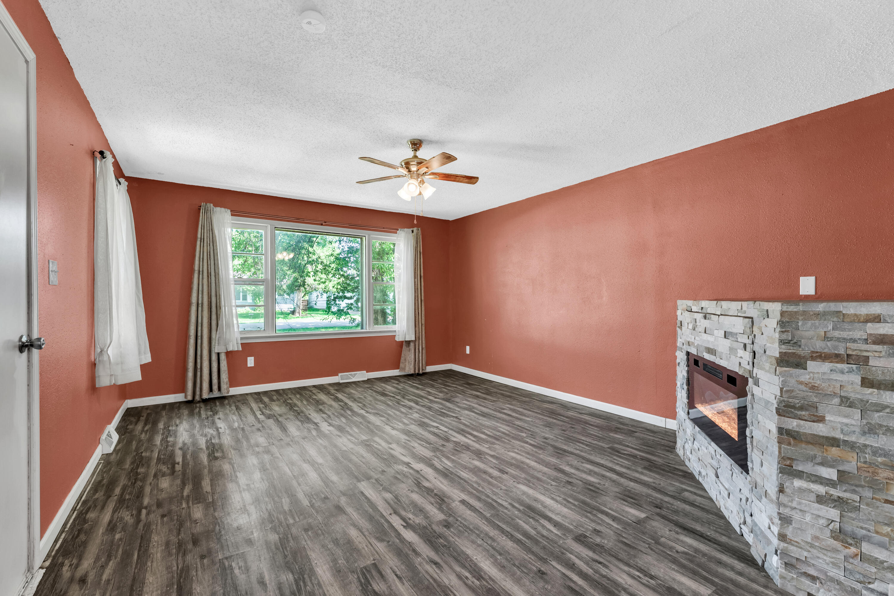 Photo 12 - Residential for sale – 1714 W Scott Street  Springfield, MO