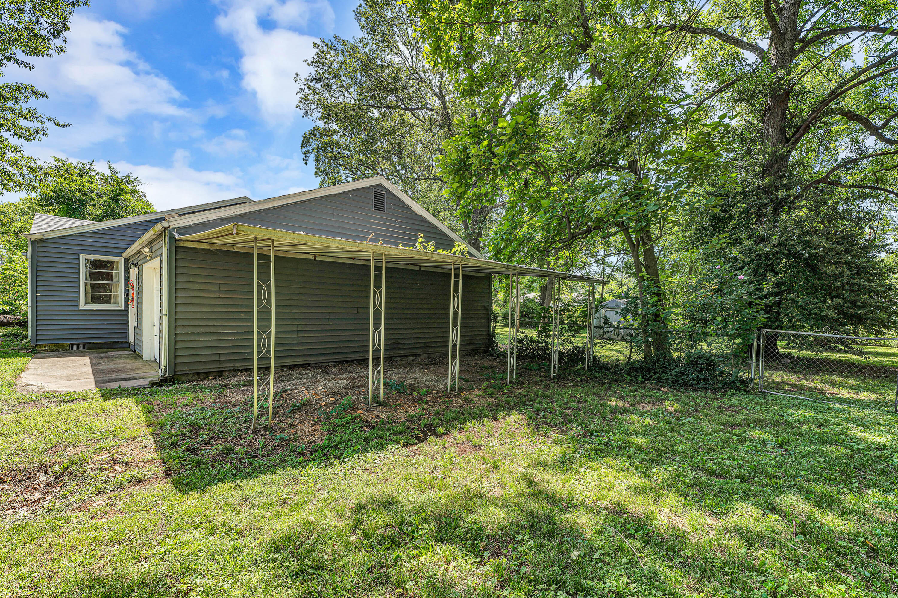 Photo 33 - Residential for sale – 1714 W Scott Street  Springfield, MO