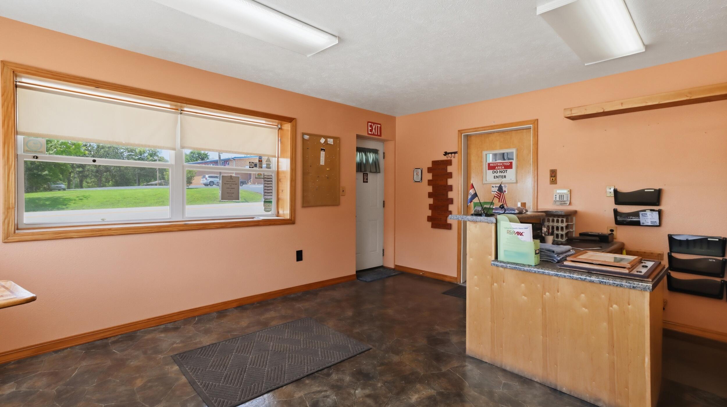 Photo 12 - Commercial Sale for sale – 301 N Elm Street  Mountain View, MO