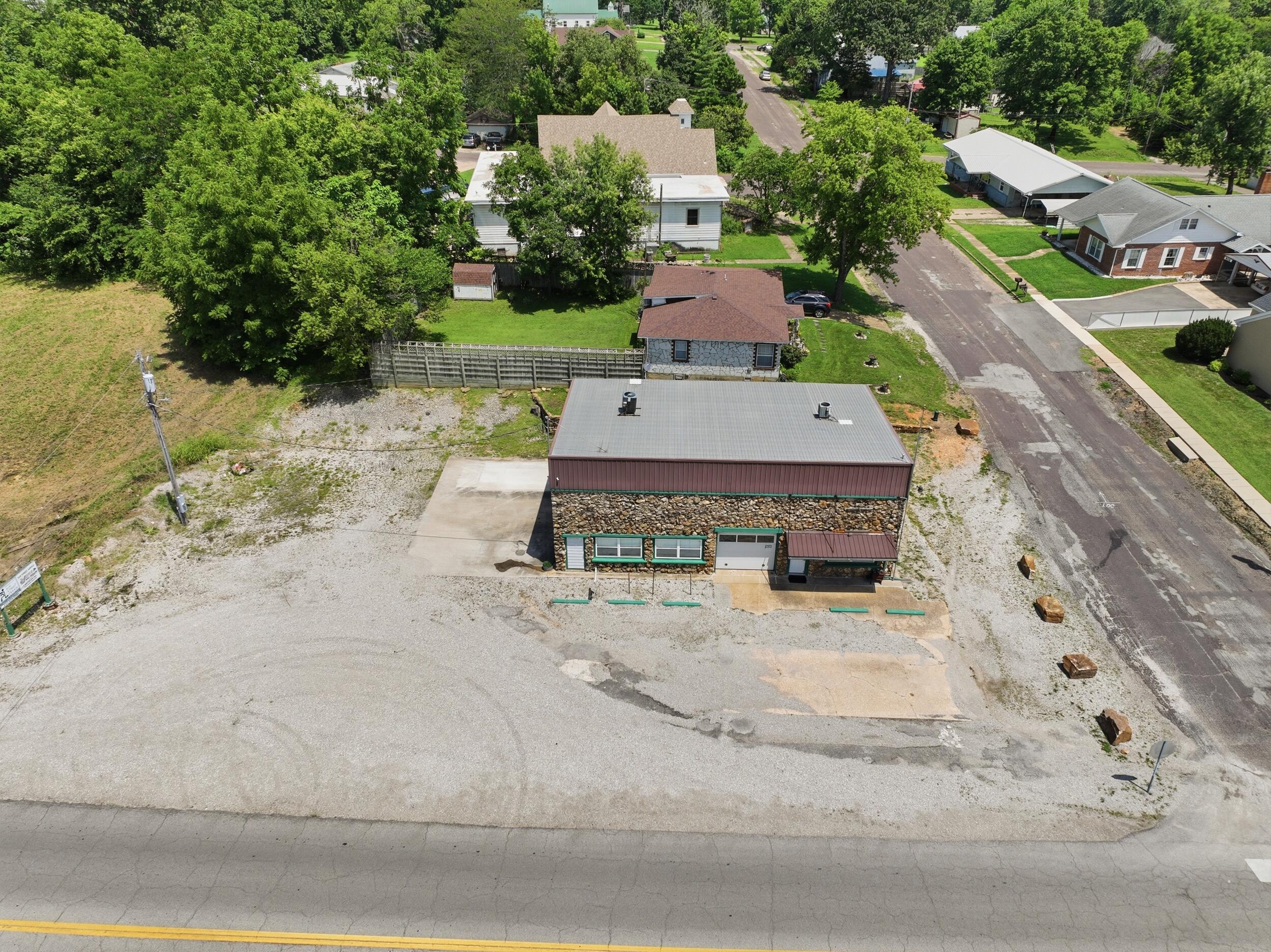 Photo 31 - Commercial Sale for sale – 301 N Elm Street  Mountain View, MO