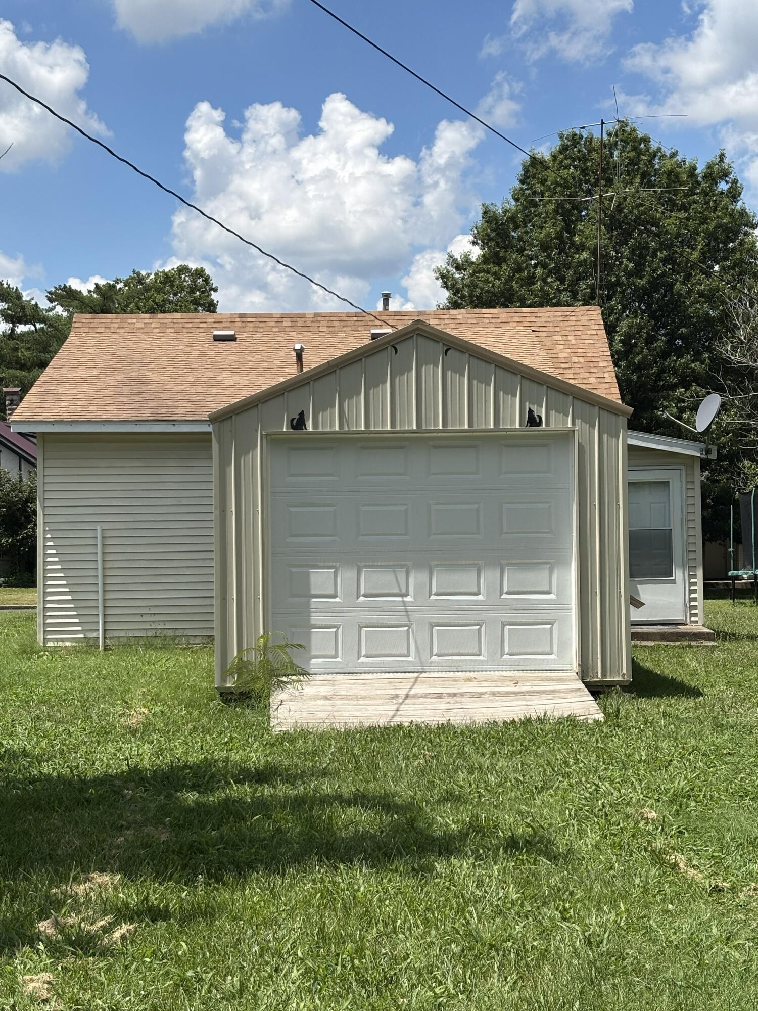 Photo 22 - Residential for sale – 507  3rd Street  Monett, MO