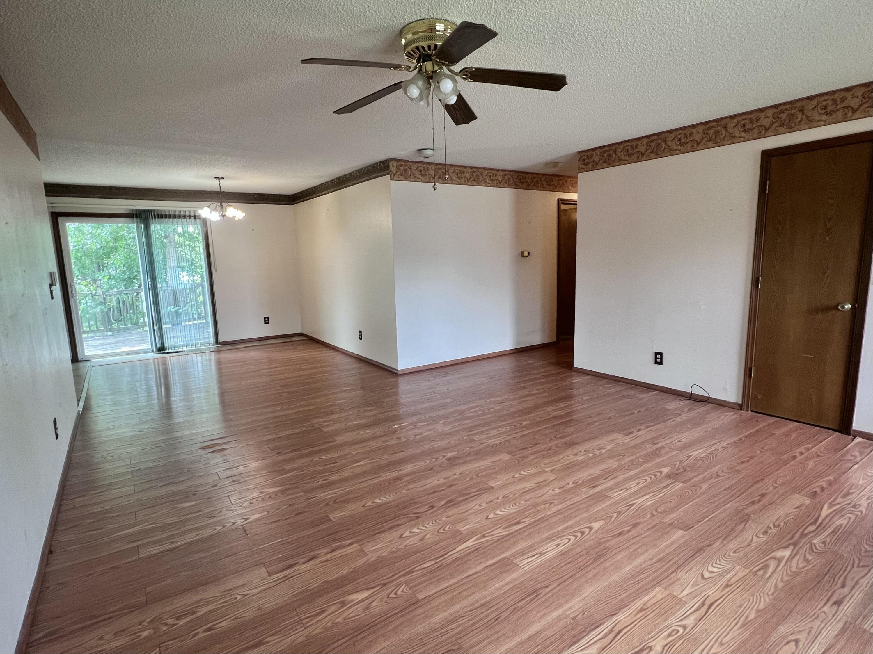 Photo 6 - Residential for sale – 1010  Rex Avenue  Joplin, MO