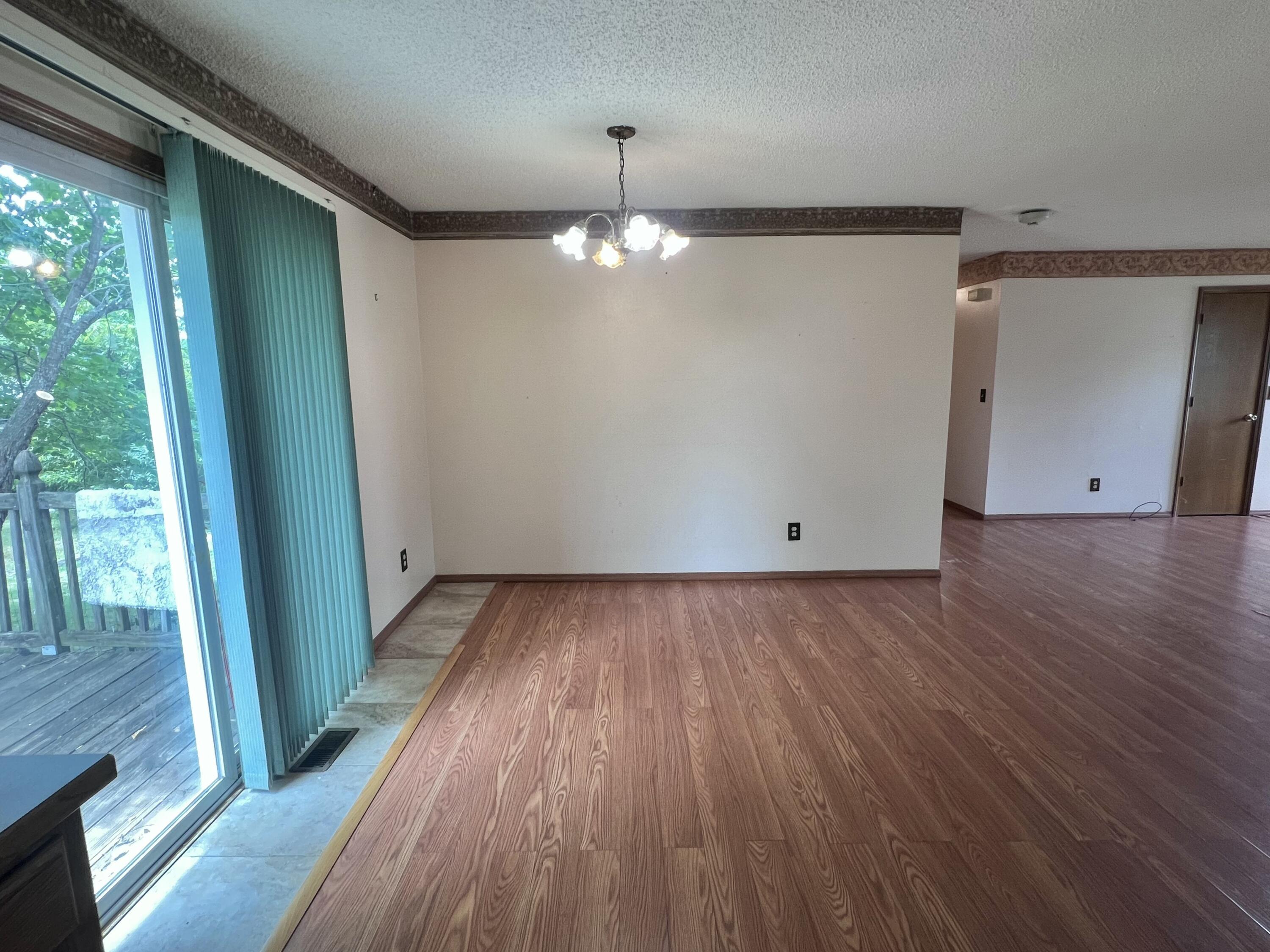 Photo 12 - Residential for sale – 1010  Rex Avenue  Joplin, MO