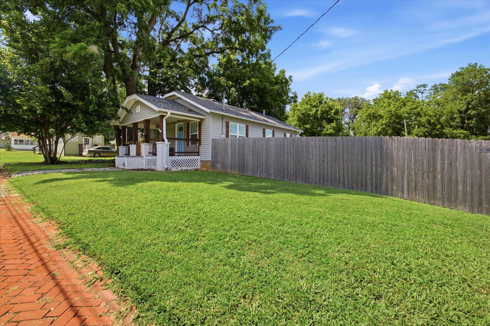 Photo 3 - Residential for sale – 311 E Dale Street  Springfield, MO