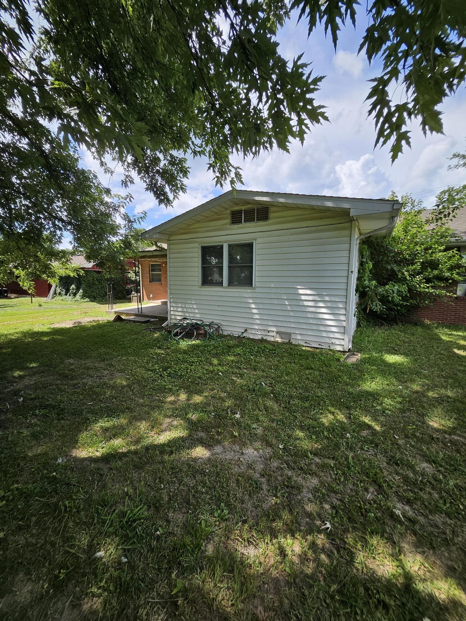 Photo 21 - Residential for sale – 443 W County Street  Monett, MO