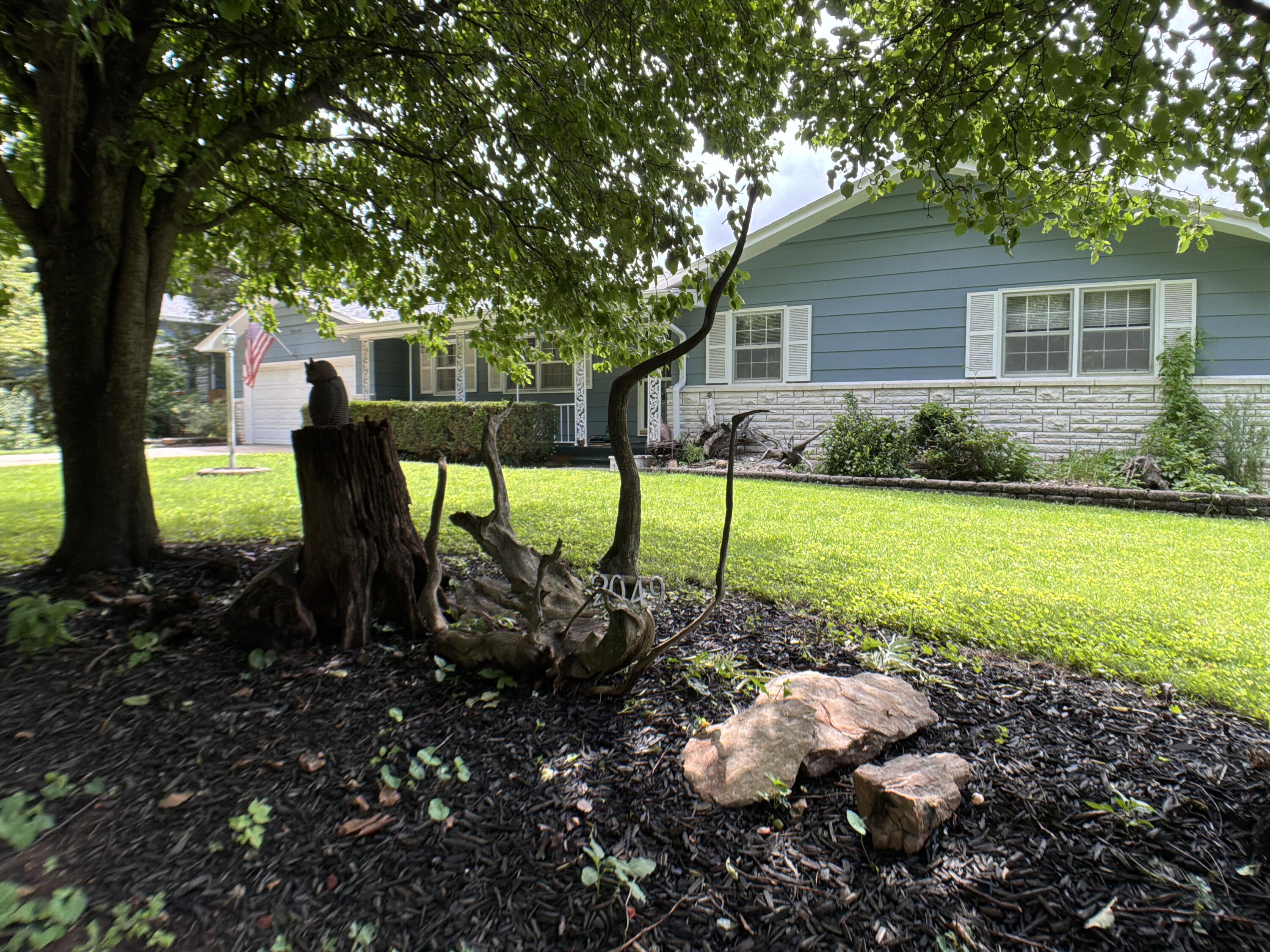 Photo 4 - Residential for sale – 2049 S Brighton Drive  Springfield, MO