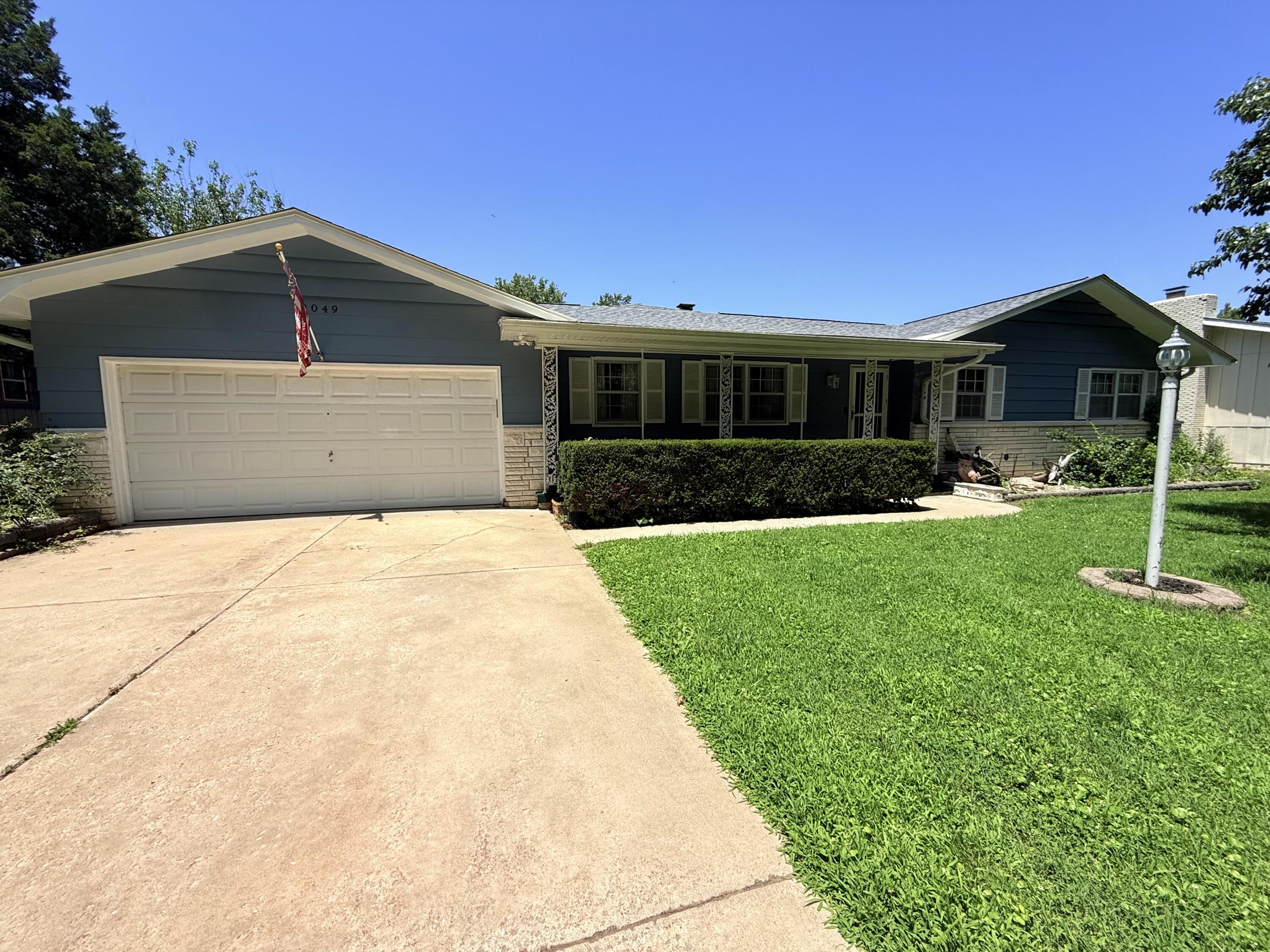 Photo 3 - Residential for sale – 2049 S Brighton Drive  Springfield, MO