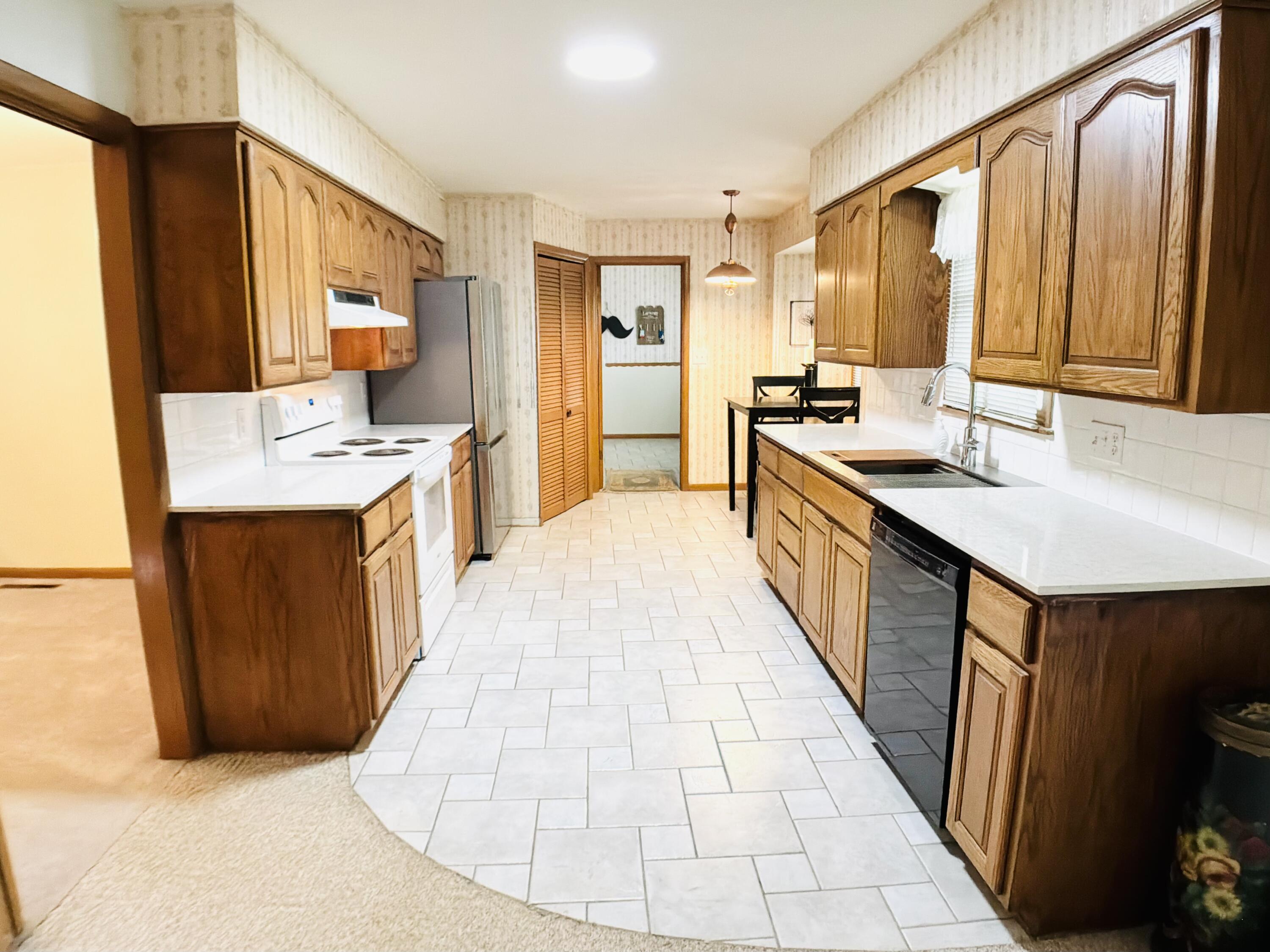 Photo 7 - Residential for sale – 2049 S Brighton Drive  Springfield, MO