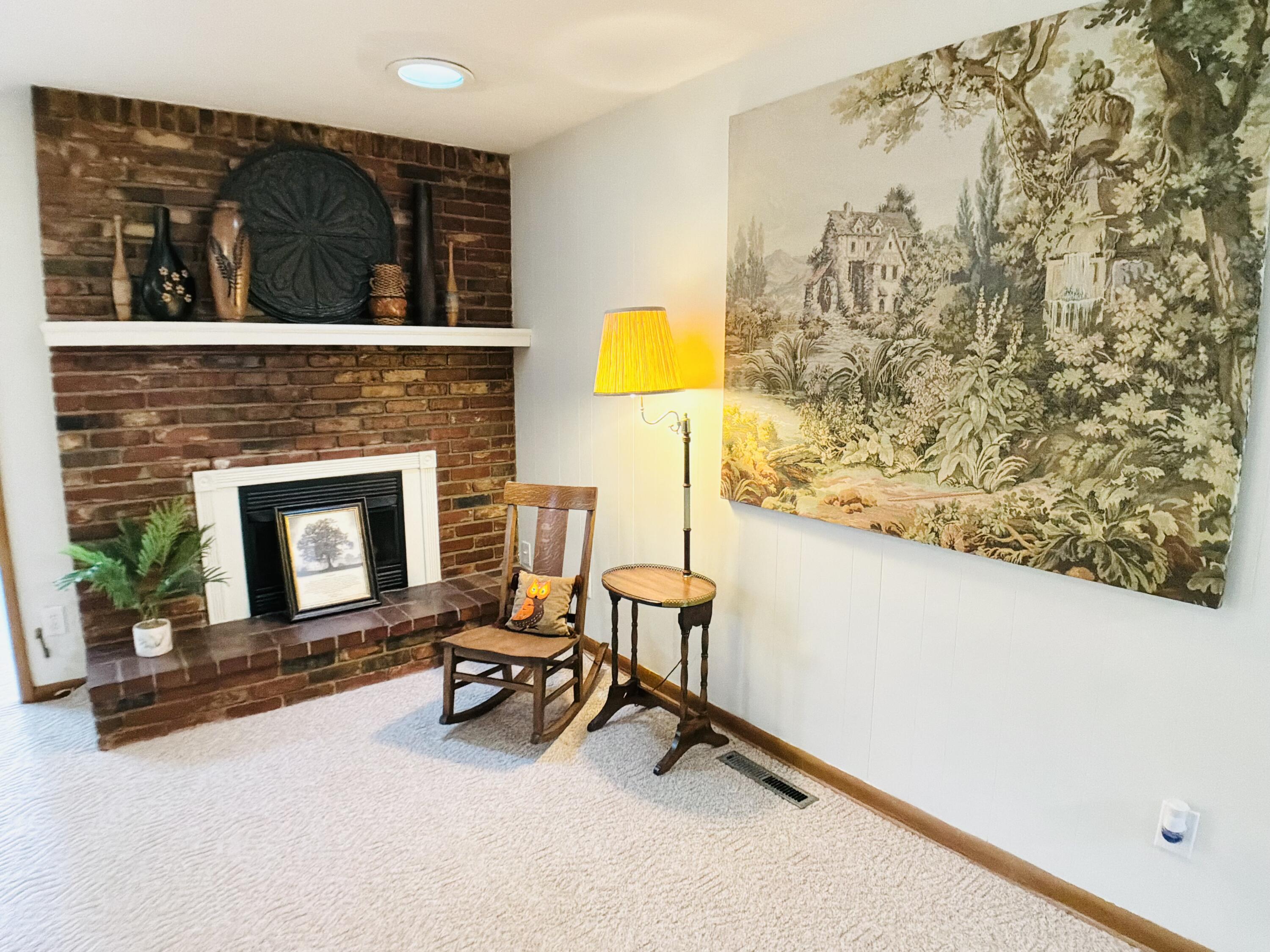 Photo 11 - Residential for sale – 2049 S Brighton Drive  Springfield, MO