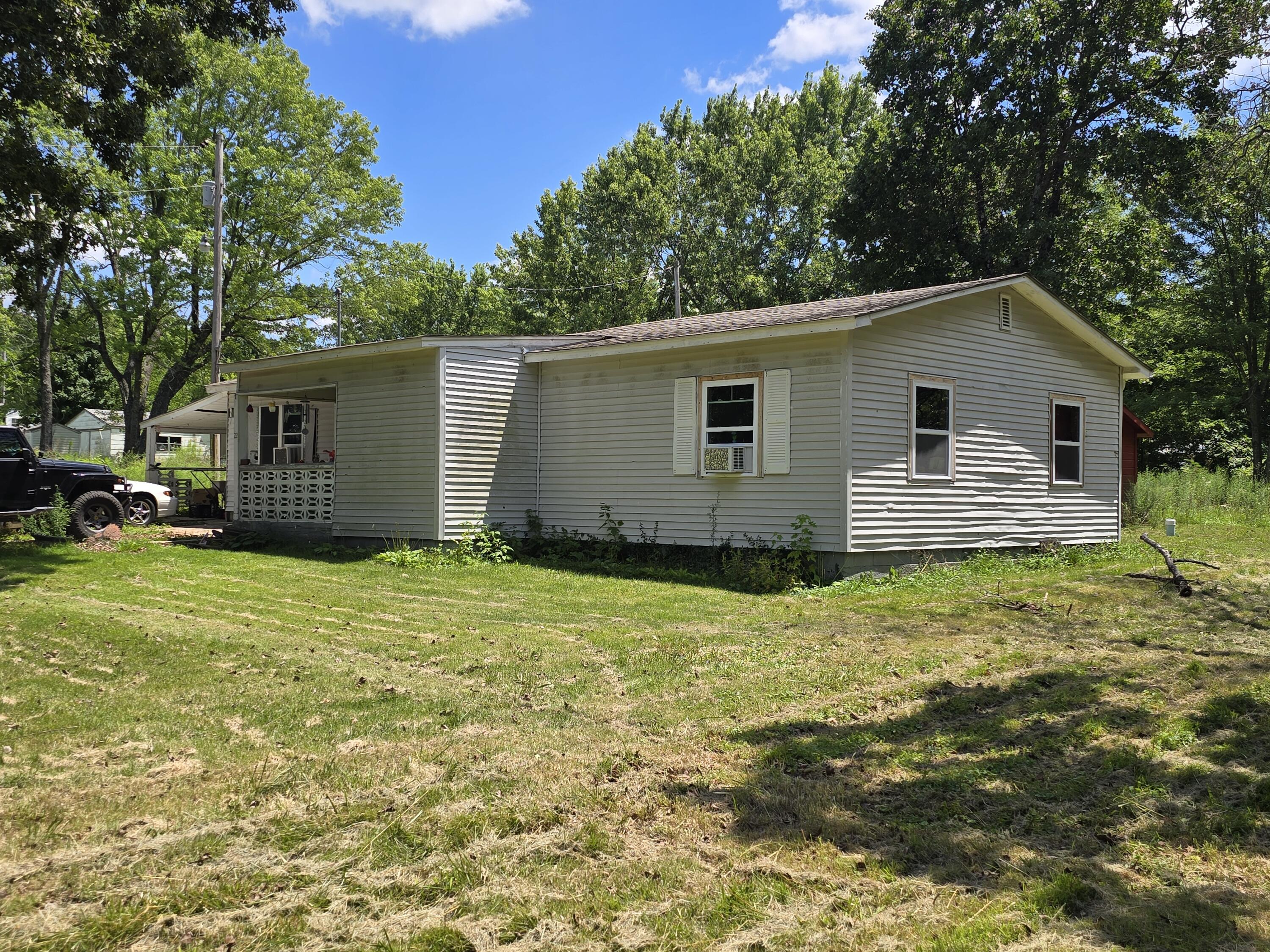 Photo 2 - Residential for sale – 22  Thomasville Road  Buffalo, MO