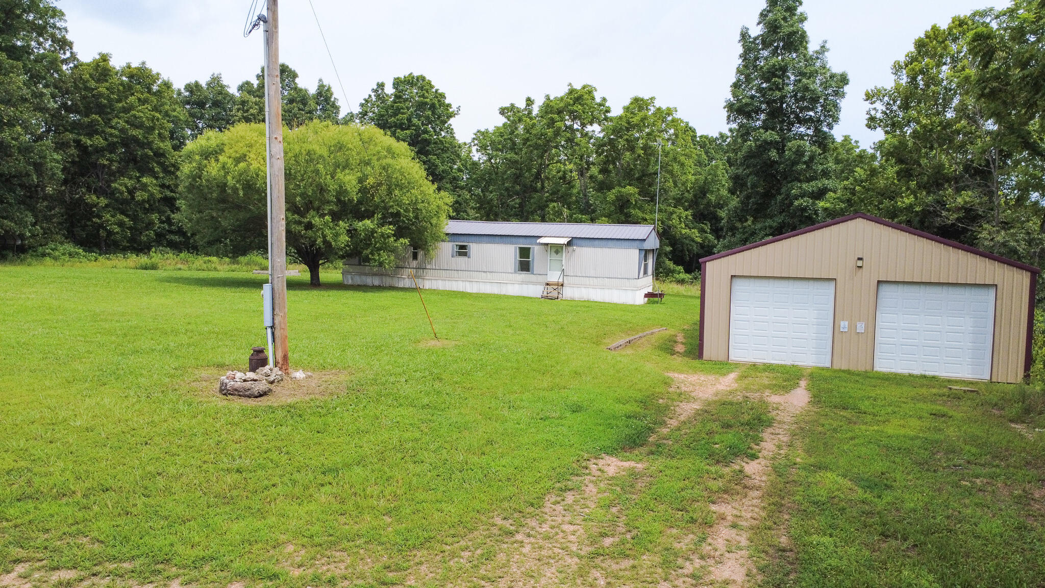 Photo 5 - Residential for sale – 3899  County Road 304   Alton, MO