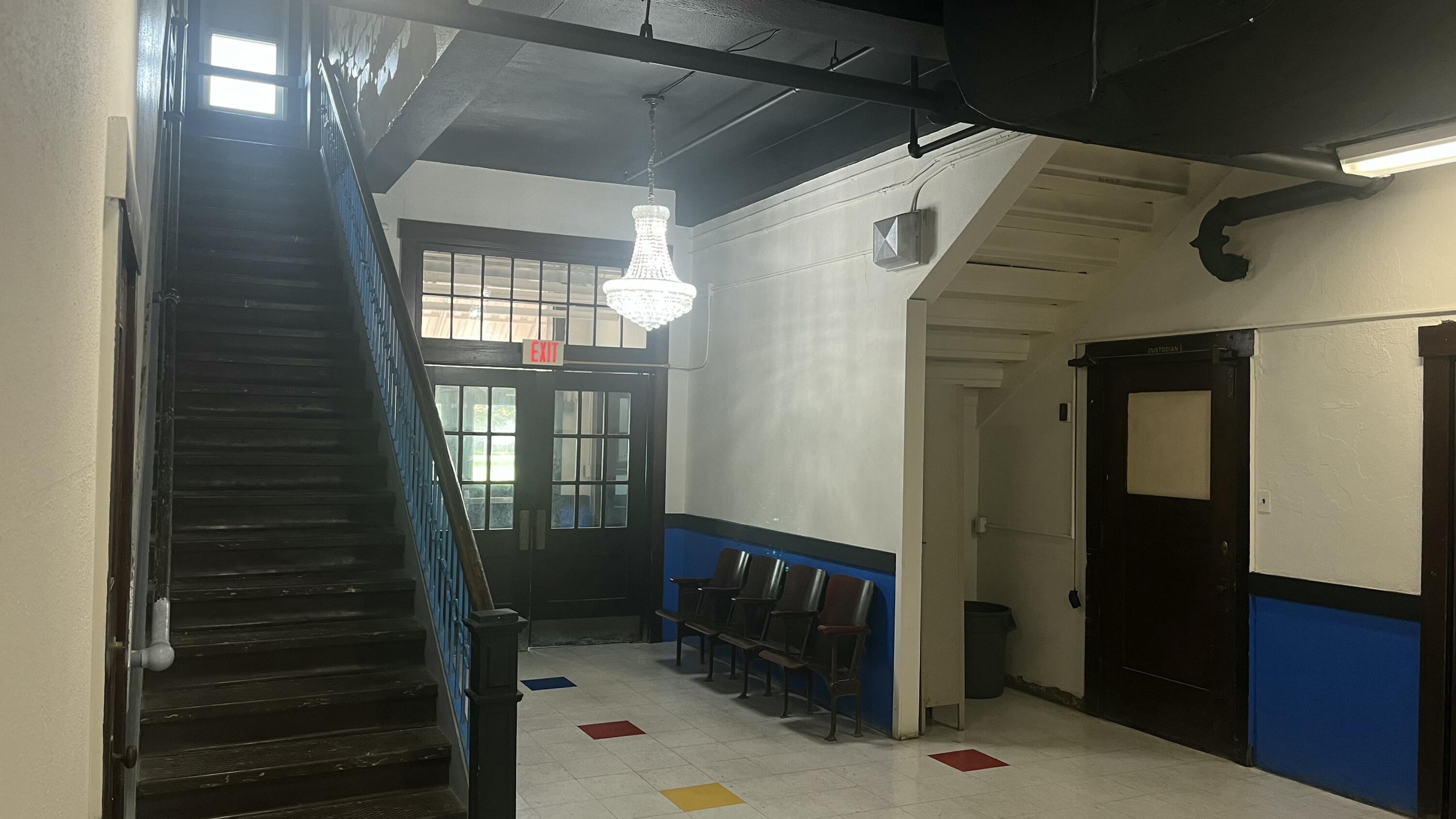 Photo 8 - Commercial Sale for sale – 1423 W Atlantic Street  Springfield, MO