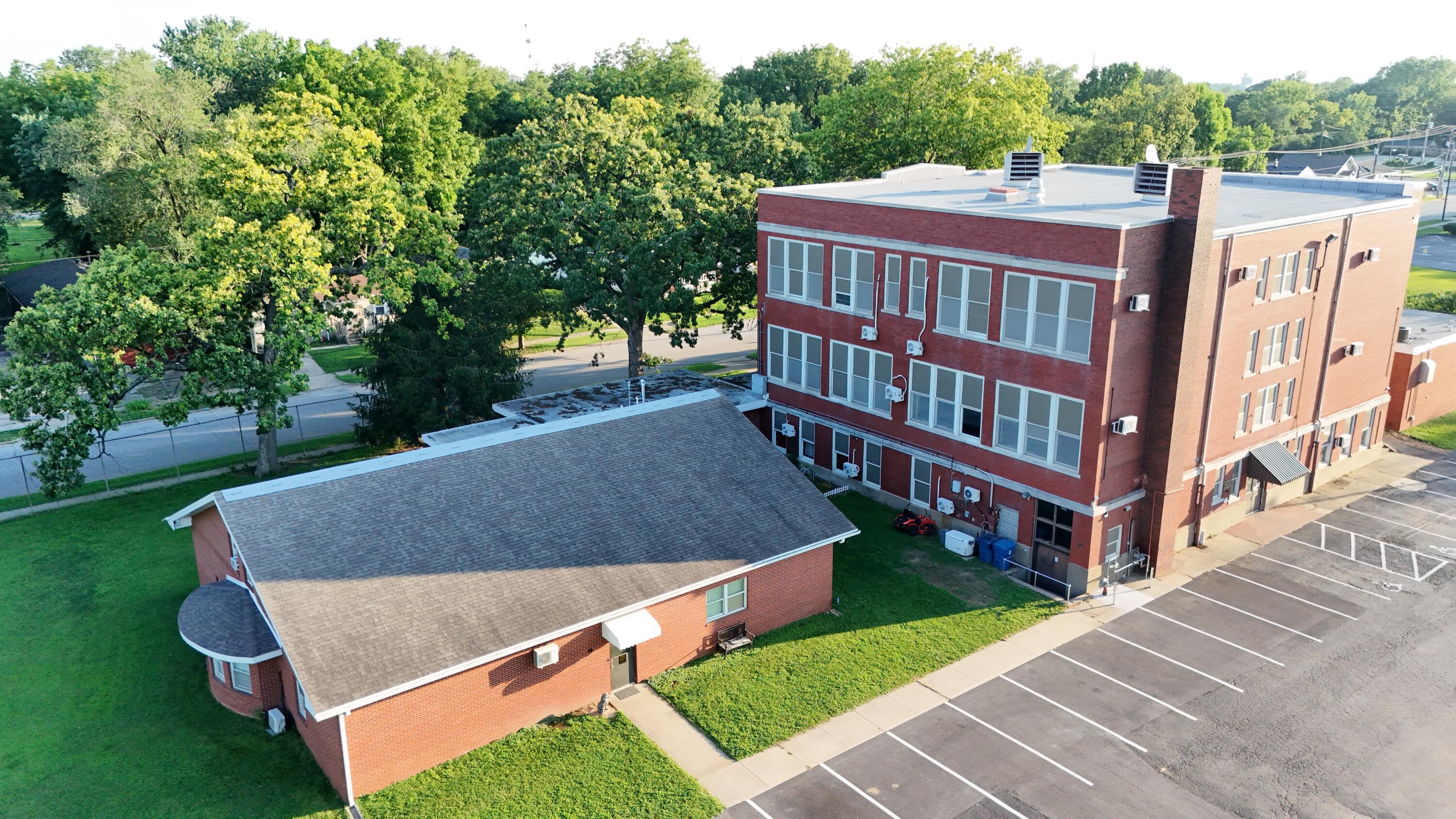 Photo 2 - Commercial Sale for sale – 1423 W Atlantic Street  Springfield, MO