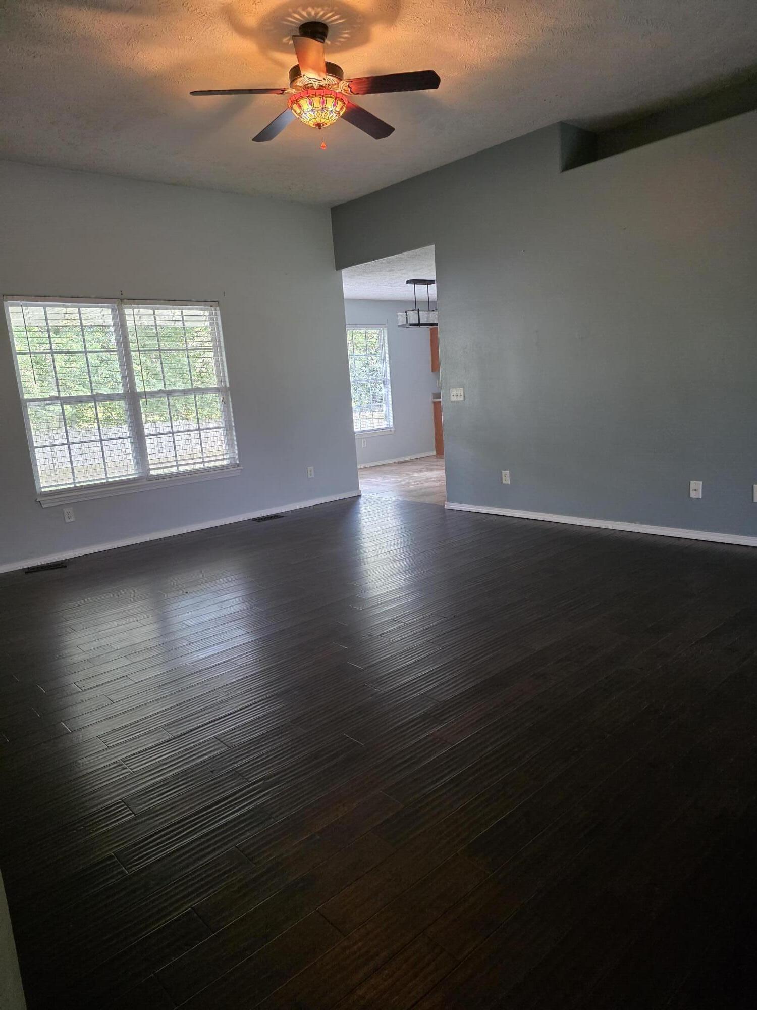 Photo 8 - Residential for sale – 646 E Woodland Street  Republic, MO