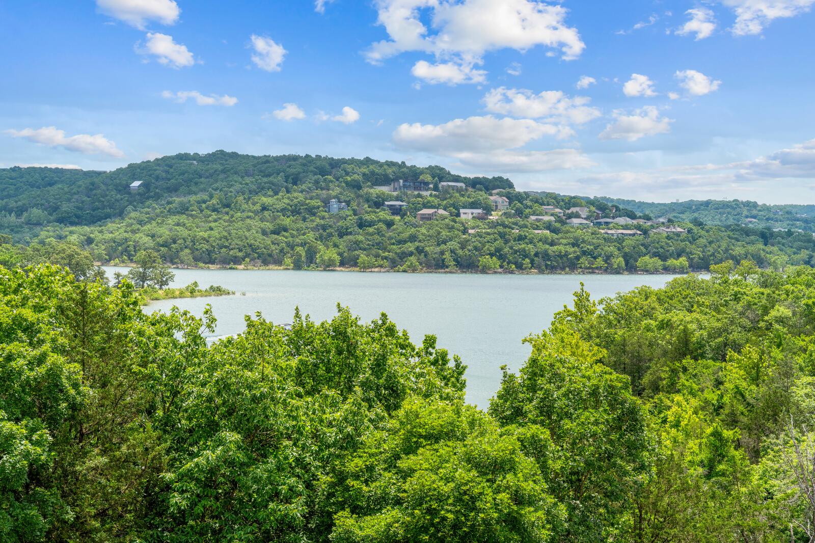 Photo 2 - Residential for sale – 201  Rockwood Lane  Branson, MO