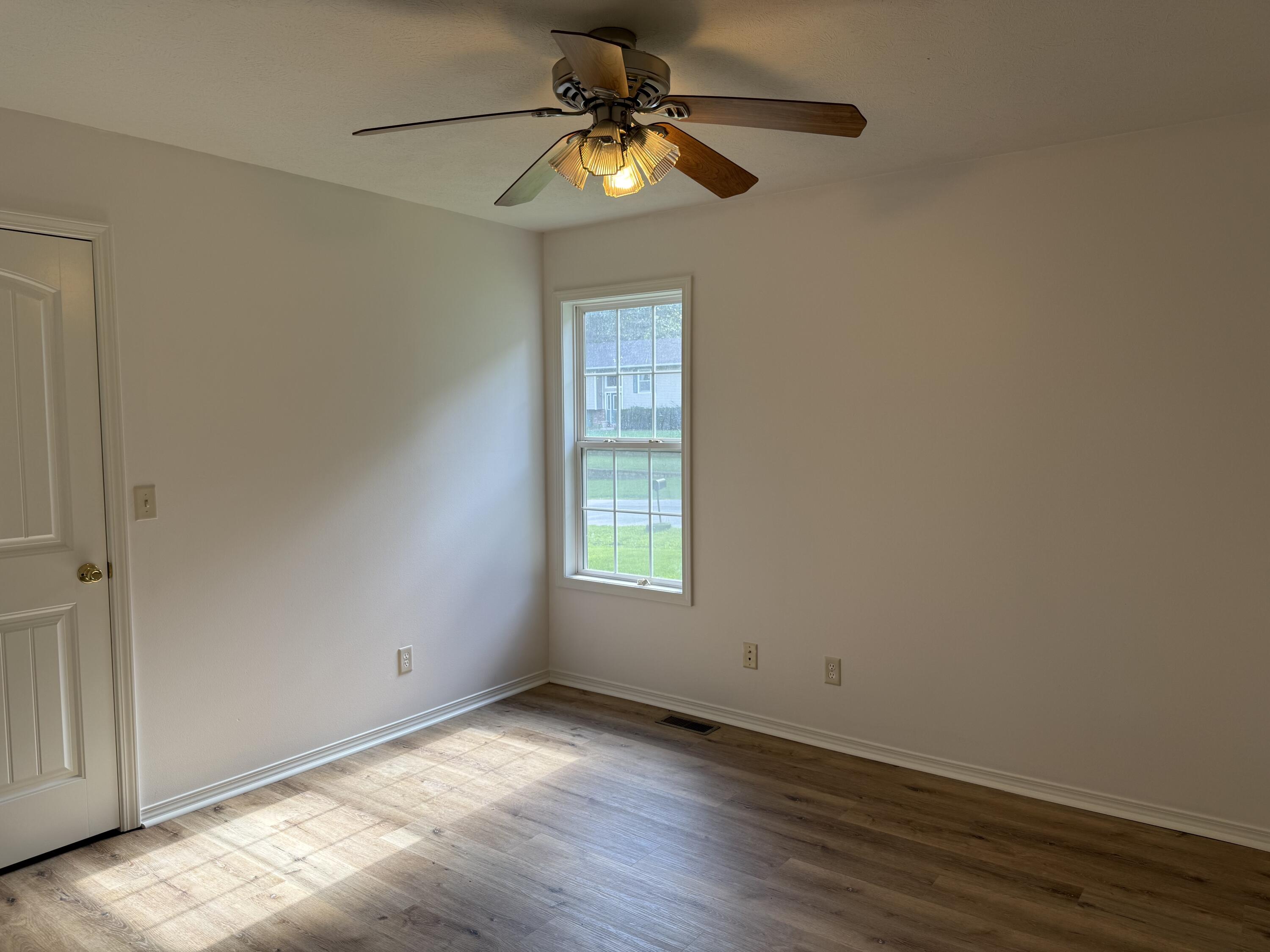 Photo 5 - Residential for sale – 2706  Ginger Drive  West Plains, MO