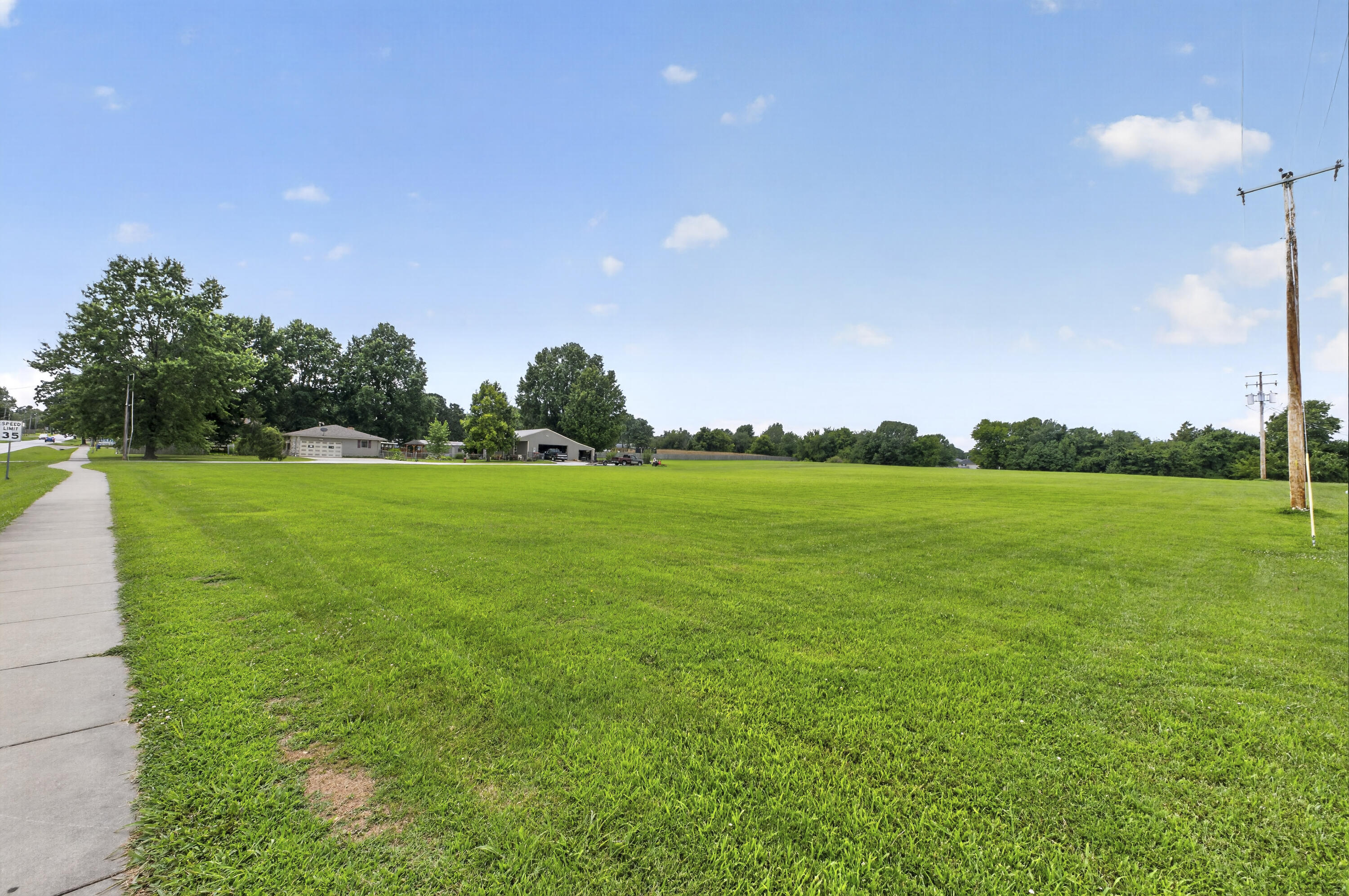 Land for sale – Tbd N Public Avenue Clever, MO